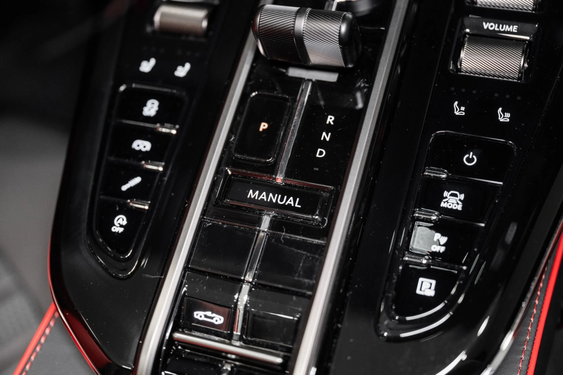 mph029_1539526122_New_2026_Aston_Martin_Vantage_S_Roadster_1781710723_485aeb4b03