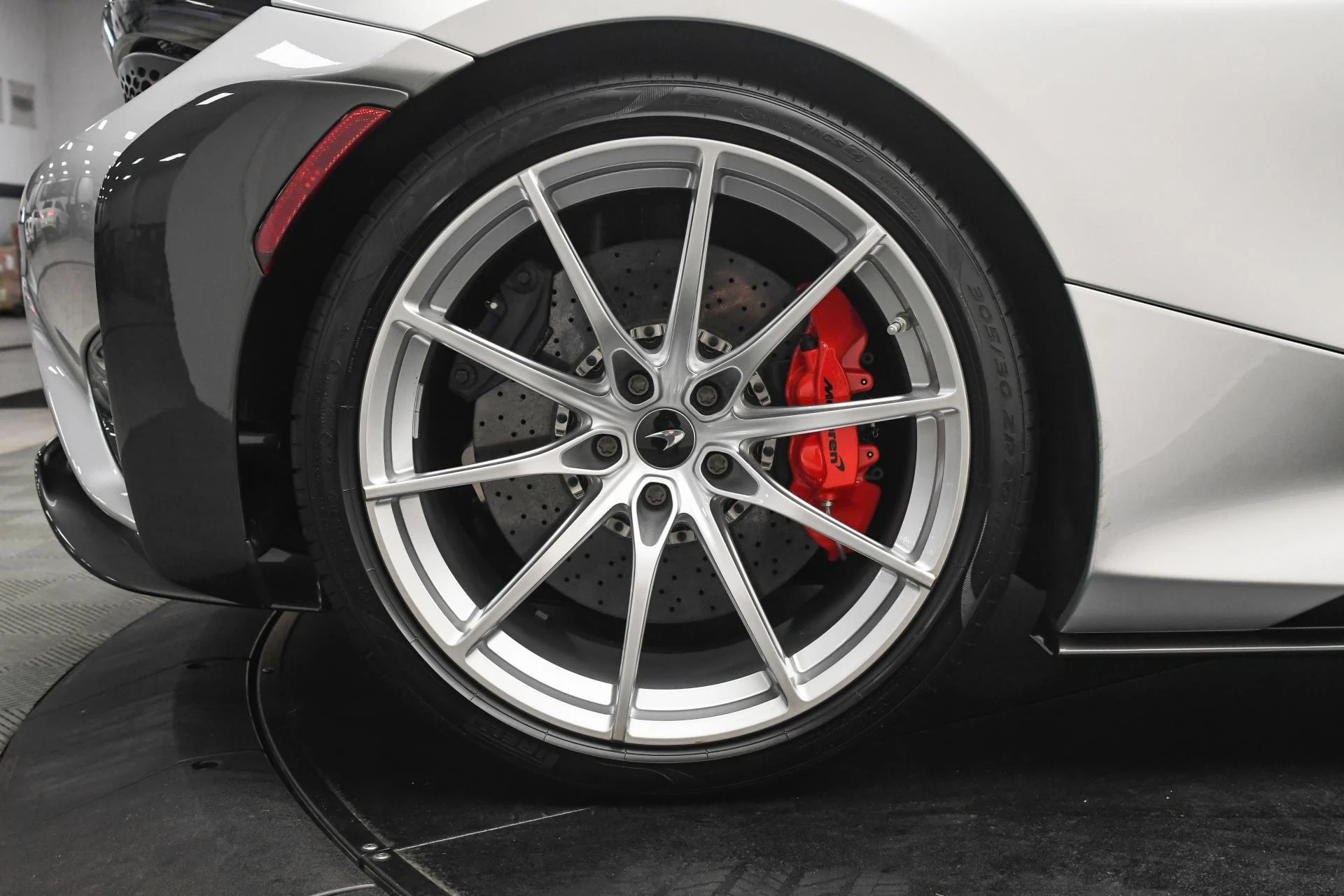 mph029_1540507923_Used_2022_Mc_Laren_765_LT_1755763772_63d97c942f