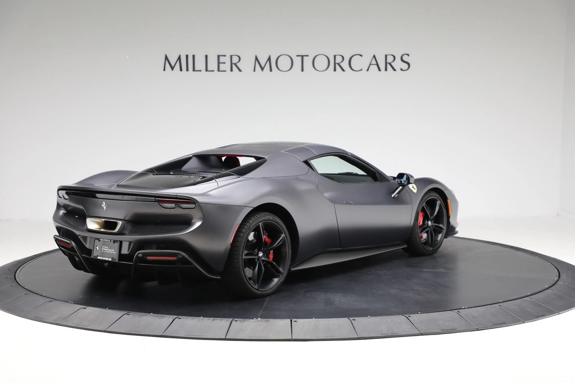 mph029_1544141425_Used_2023_Ferrari_296_GTS_0b281ddc12