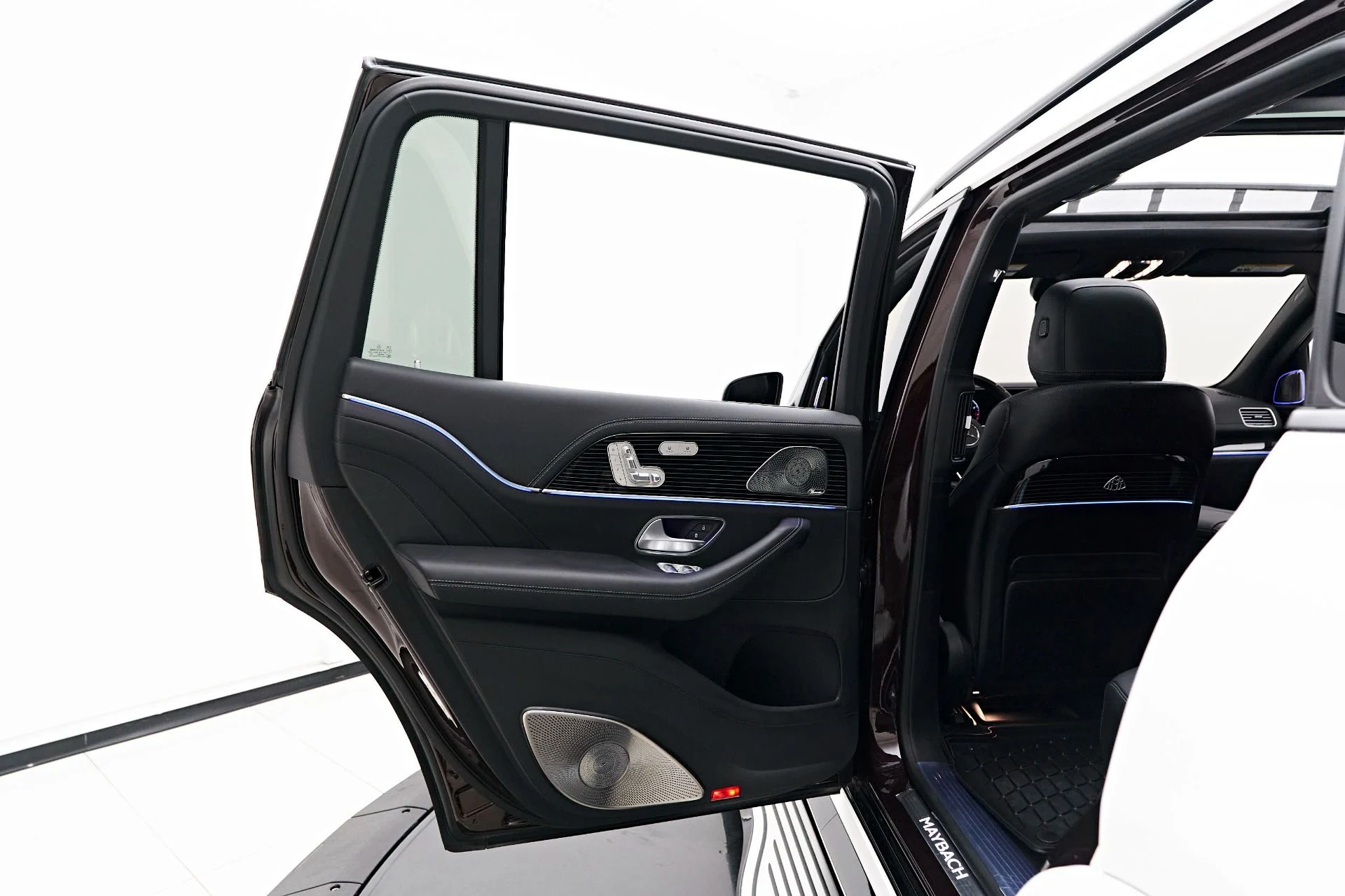 mph029_1548317463_Used_2024_Mercedes_Benz_GLS_Maybach_GLS_600_1723928660_e6122fdbad