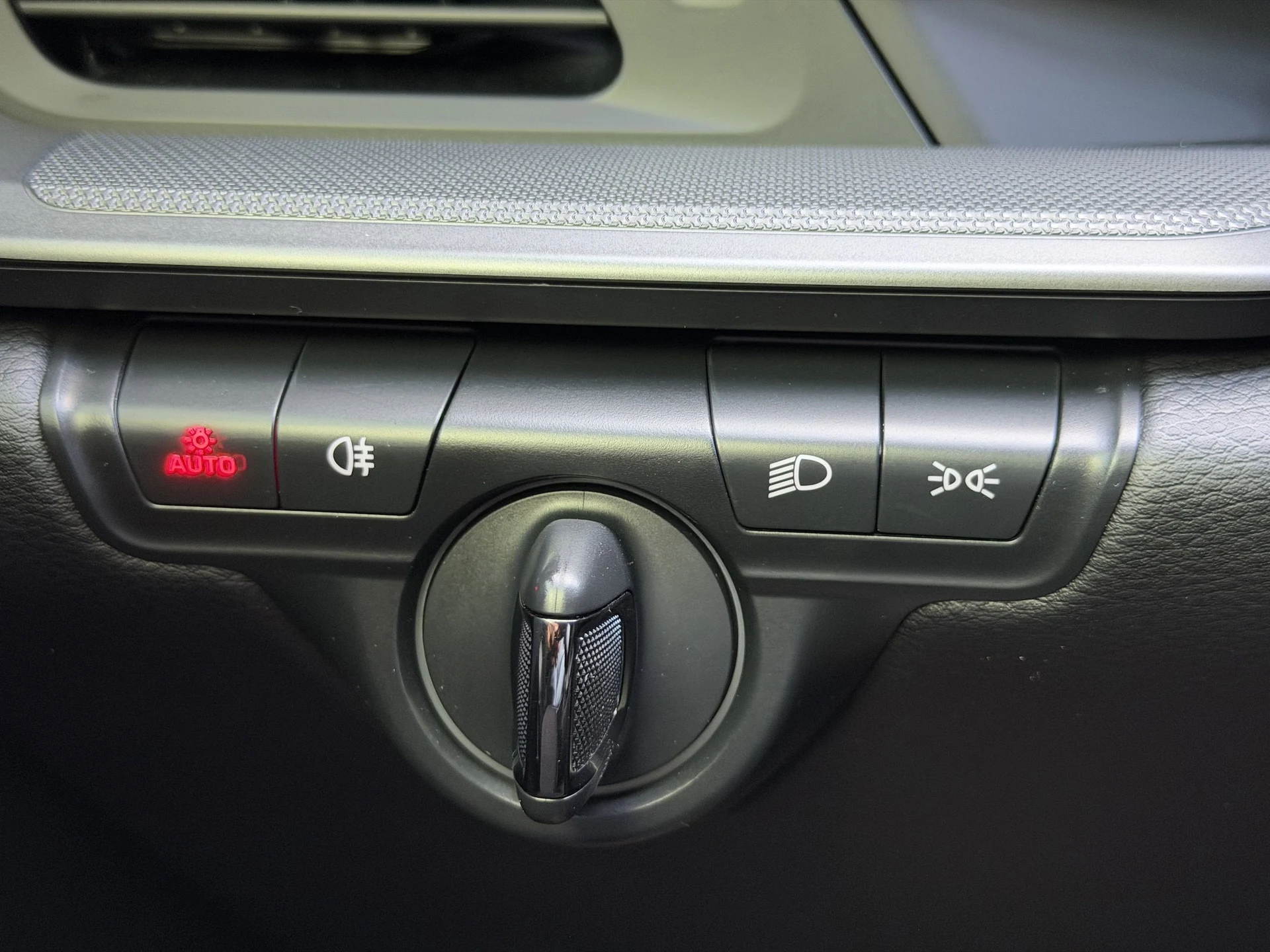 mph029_1550149731_749da2fc5dd43b7fa2f55a3e52f4822cx_c451cb164e