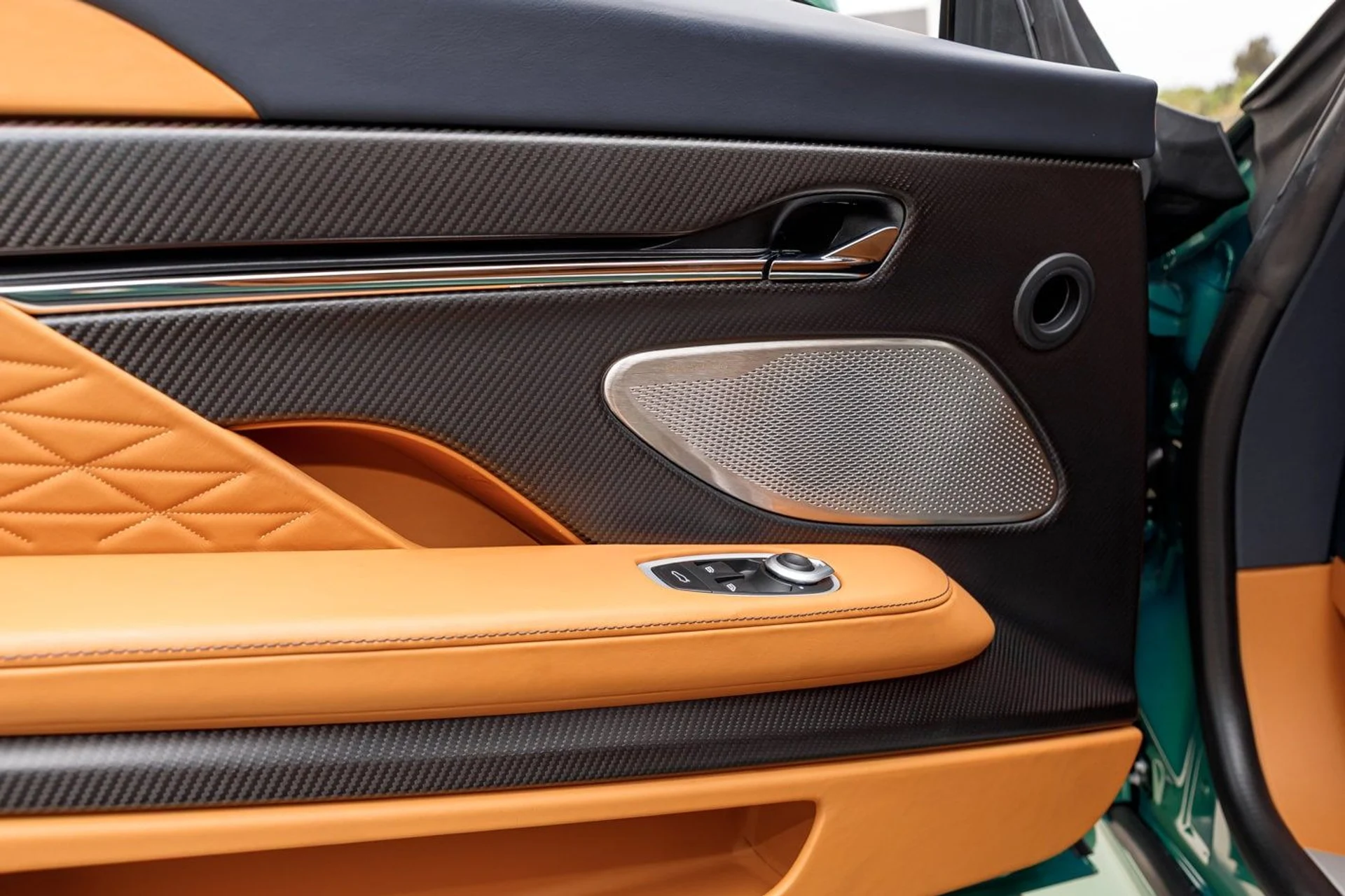 mph029_1551495752_64e36cd707c072441f62f6766cb13b3fx_ad27f485f0