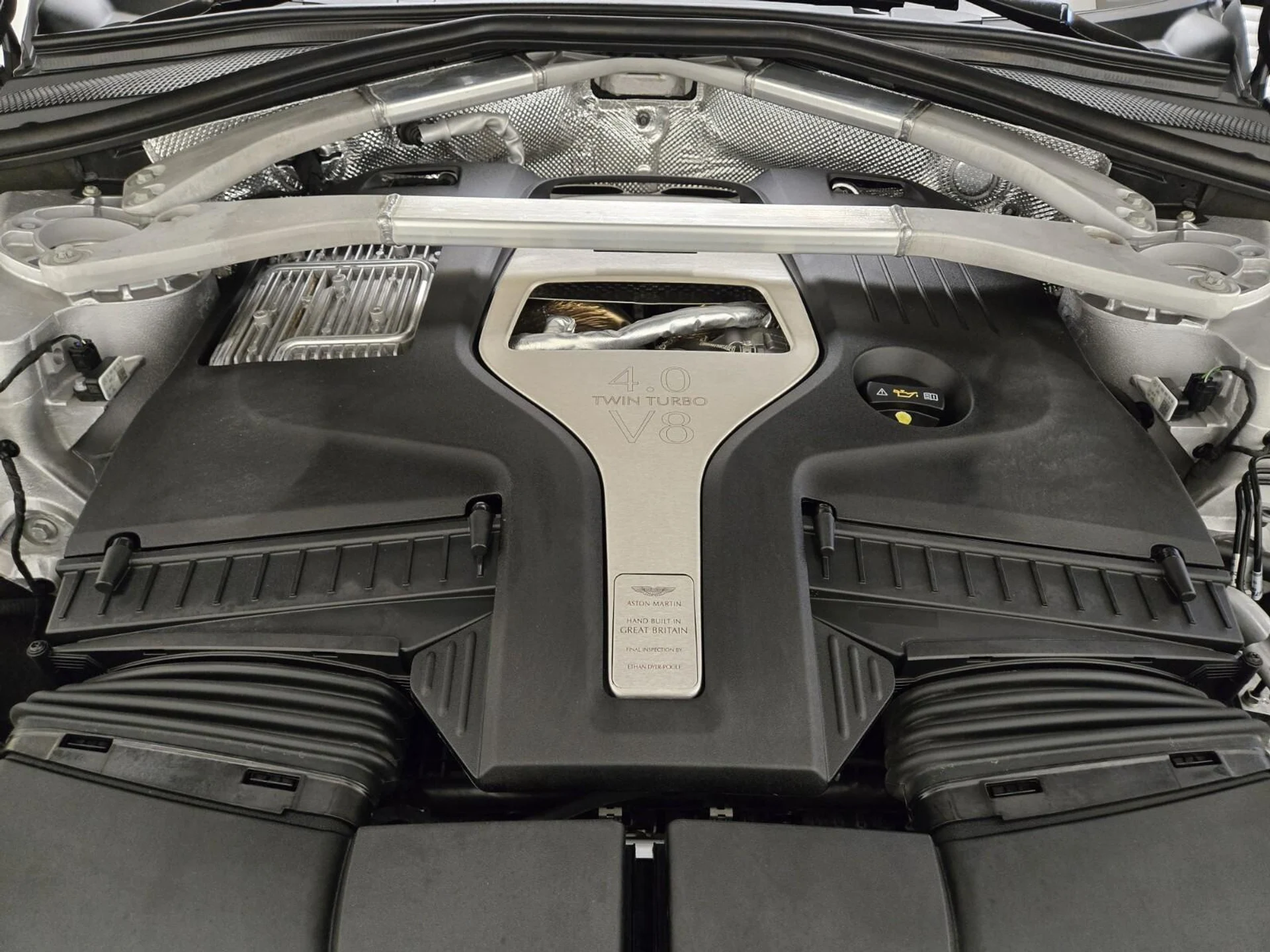mph029_1551995895_Used_2021_Aston_Martin_DBX_1755328544_35f06e3062
