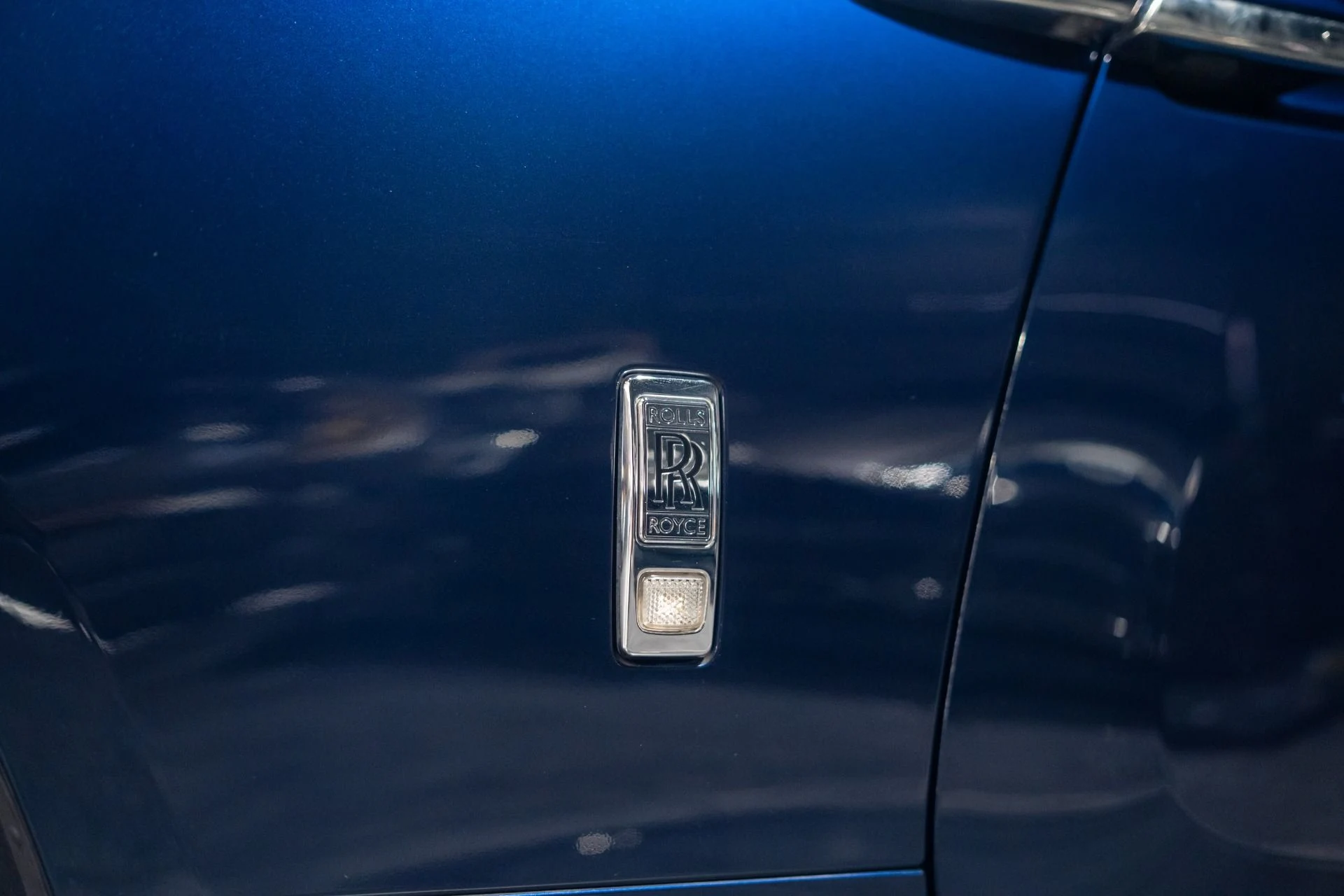 mph029_1556695540_Used_2014_Rolls_Royce_Wraith_Bespoke_Interior_1784145568_eeae1b8848