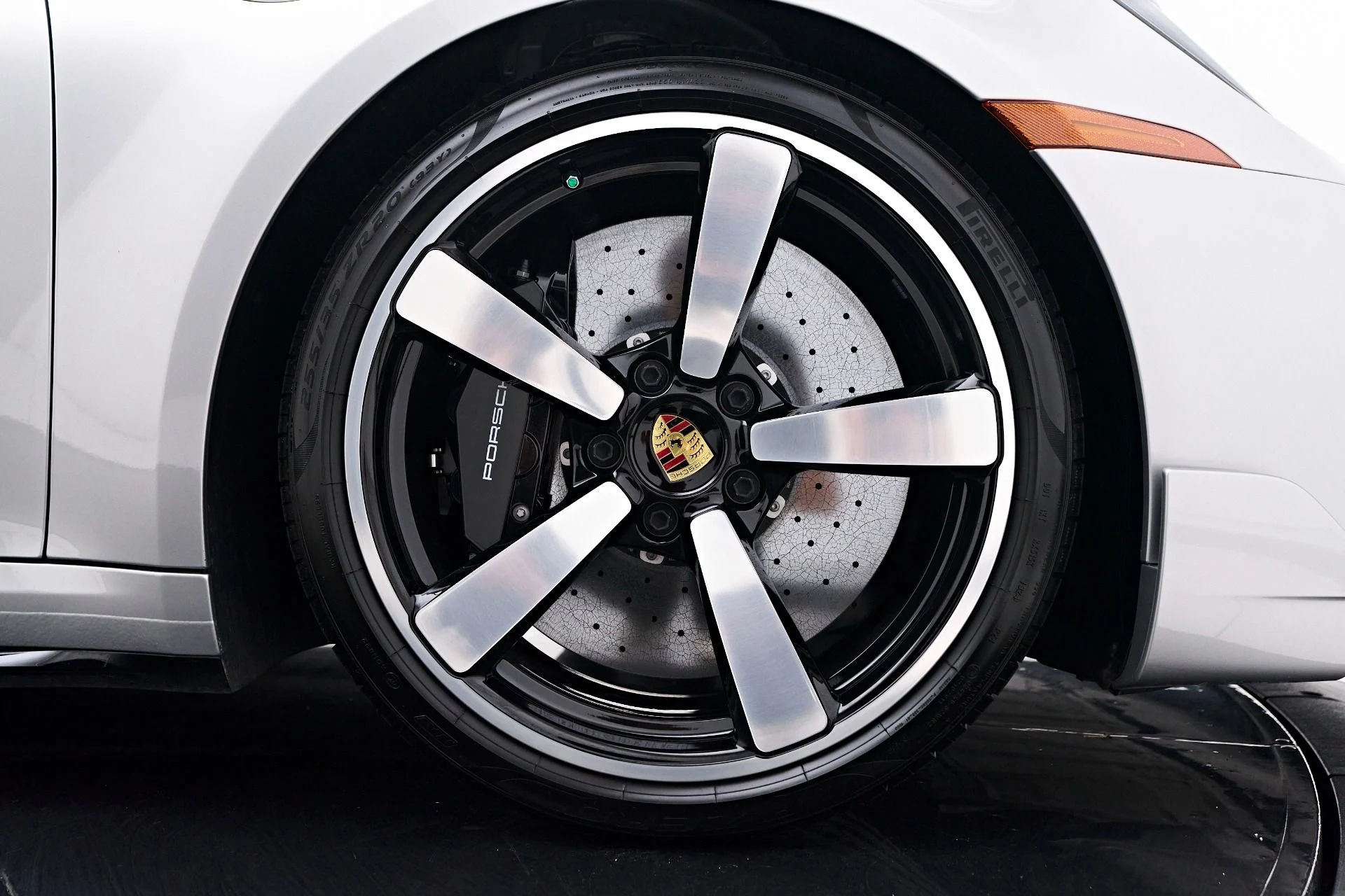 mph029_1558465806_Used_2024_Porsche_911_Turbo_S_1754417049_2f16b68f37