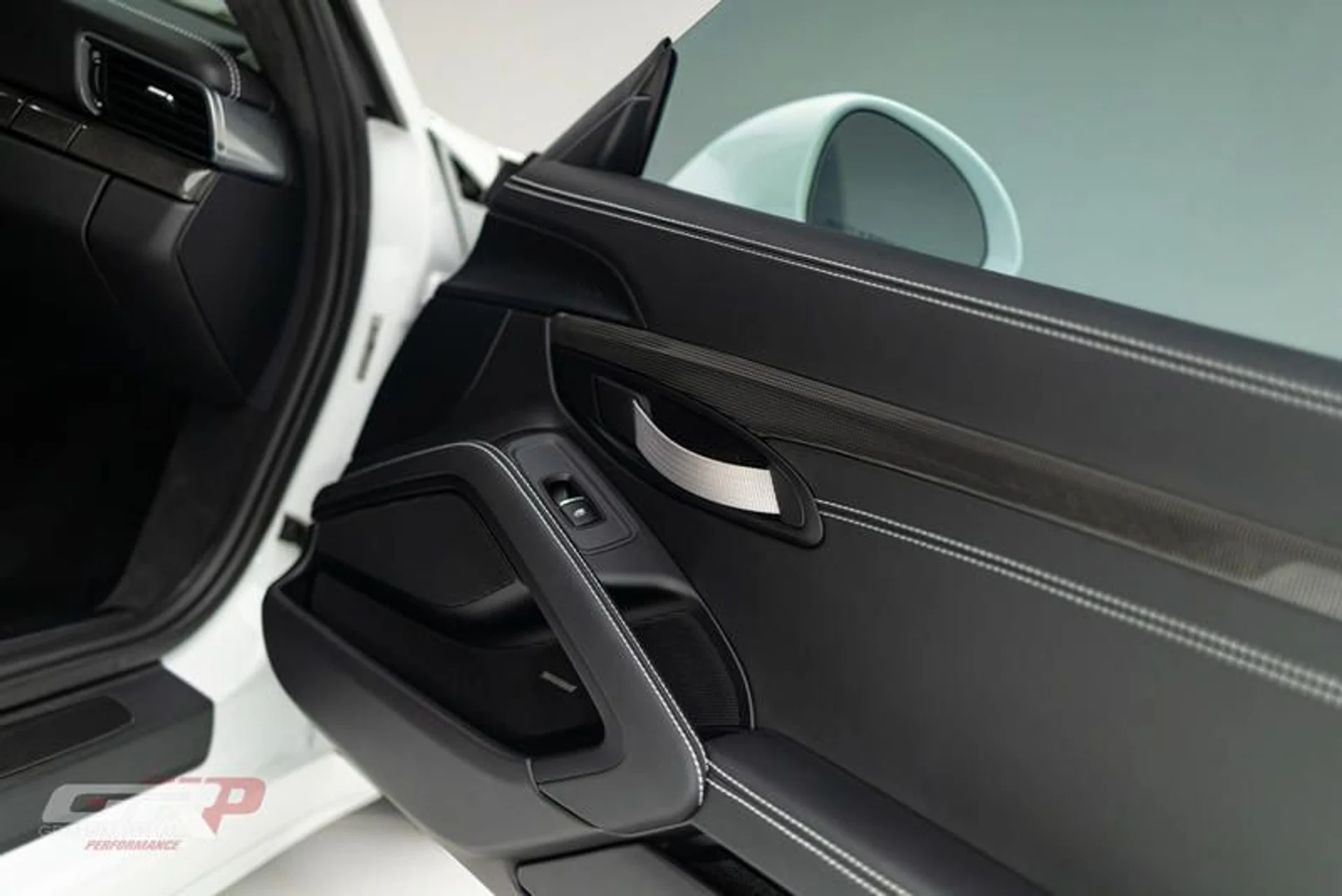 mph029_1567369497_3_C50_FBAA_AE_91_4_E39_8_DCA_080_C48_E83372_0d501c31c8