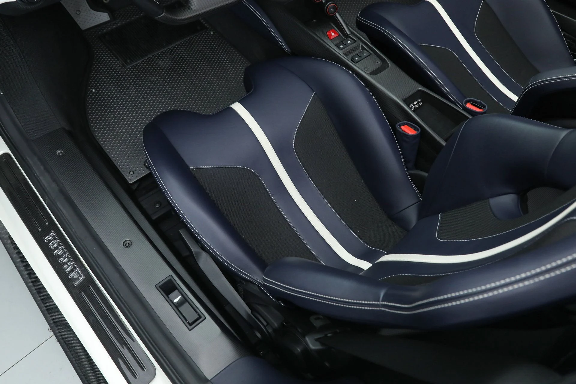 mph029_1570487344_e4d9a12ba6b2209f109df445d02f1892_f3c5ff249b