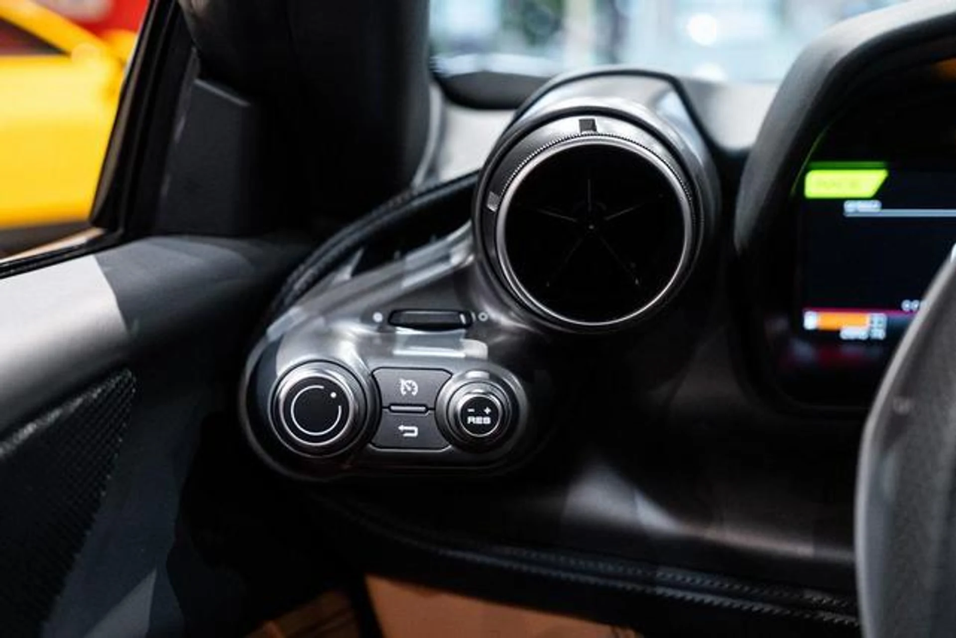 mph029_1577362959_a8v_X0wm_D_Wh_M_Qw_Qi_Mvpb_T_r_Cog_54d03283c4