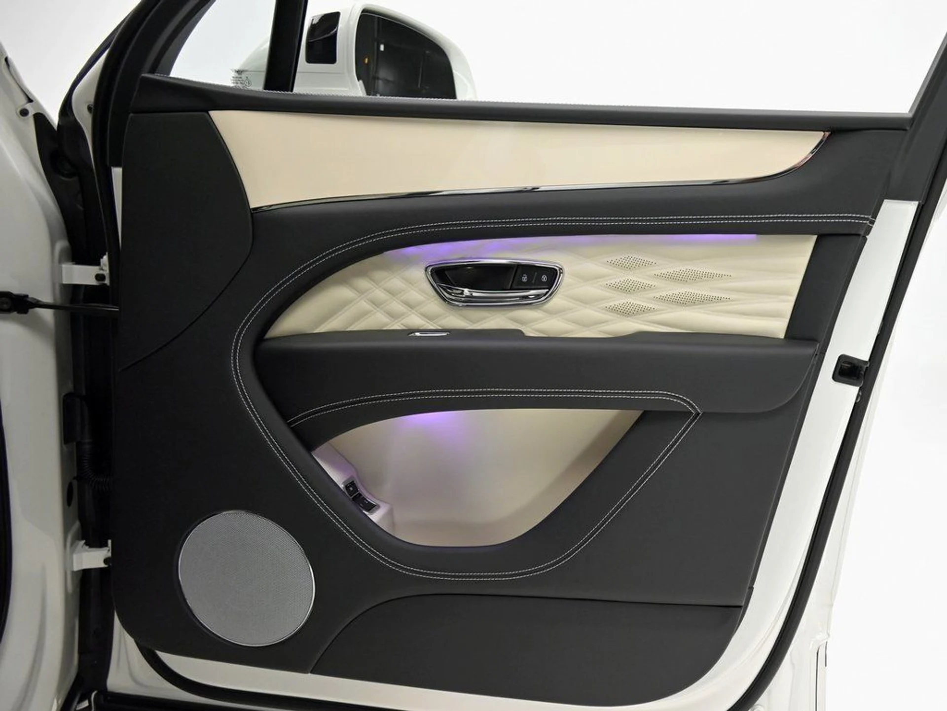 mph029_1589371073_9a543bc86e4174a0557811084e20957a_5d06f74ce3