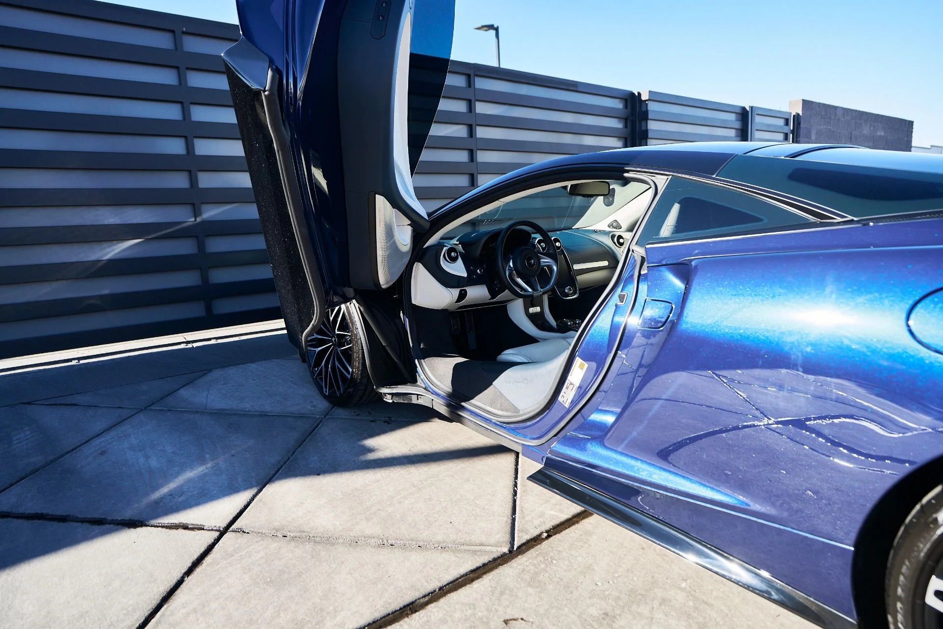 mph029_1606798808_Used_2022_Mc_Laren_GT_Base_1765245112_6118f6c0cc