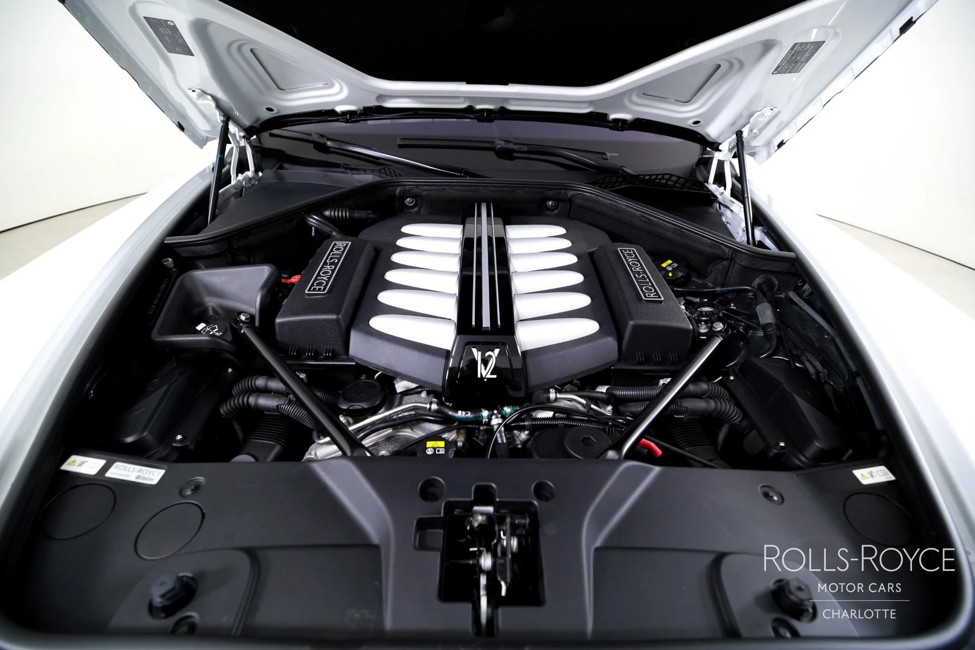 mph029_1616801749_Used_2014_Rolls_Royce_Wraith_1778858283_3e6caf9e1a