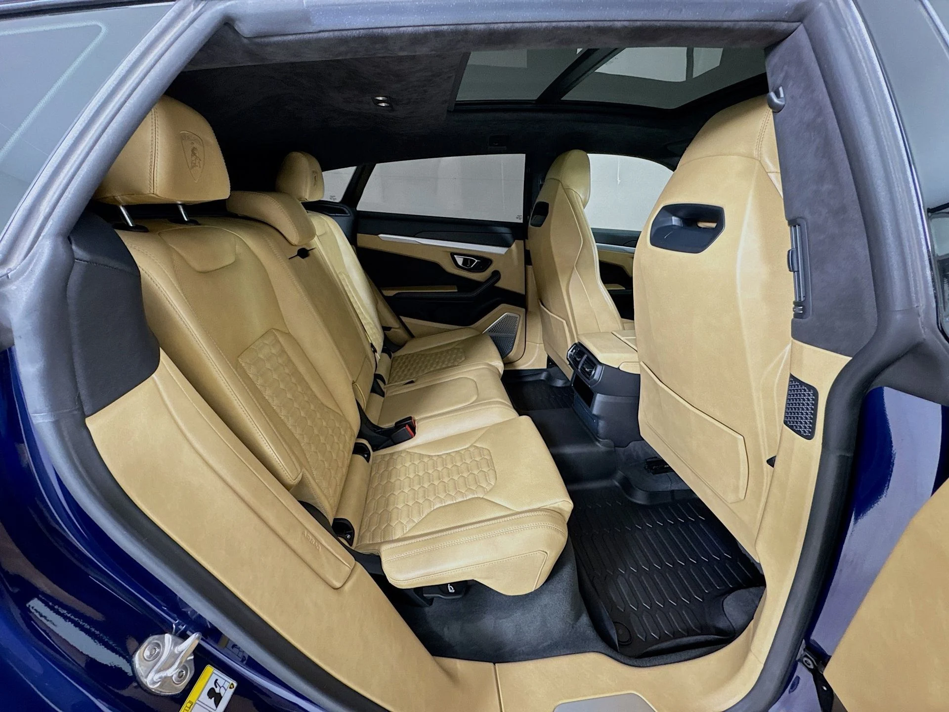 mph029_1617724317_cdcc1c58da9870ce51e90eab69efcebbx_3cd74432a9