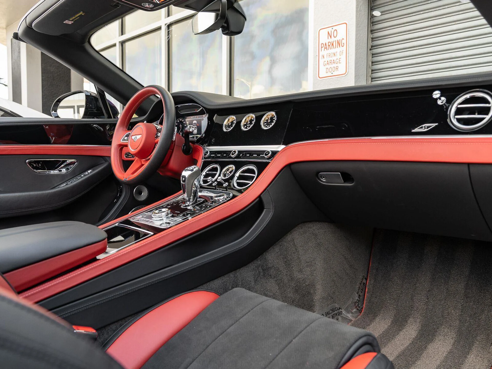 mph029_1618738572_Used_2023_Bentley_Continental_GTC_S_V8_1793214132_93535af9a6