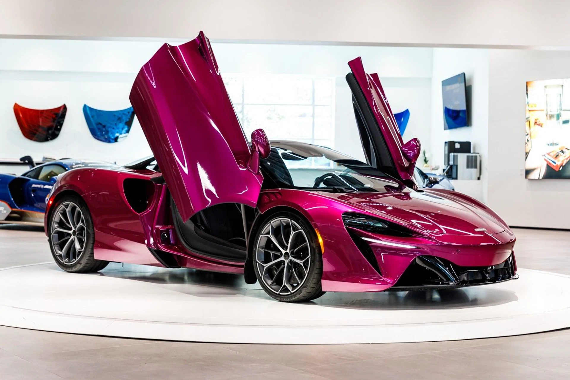 mph029_16297648_652_p30_l_03cadc6157