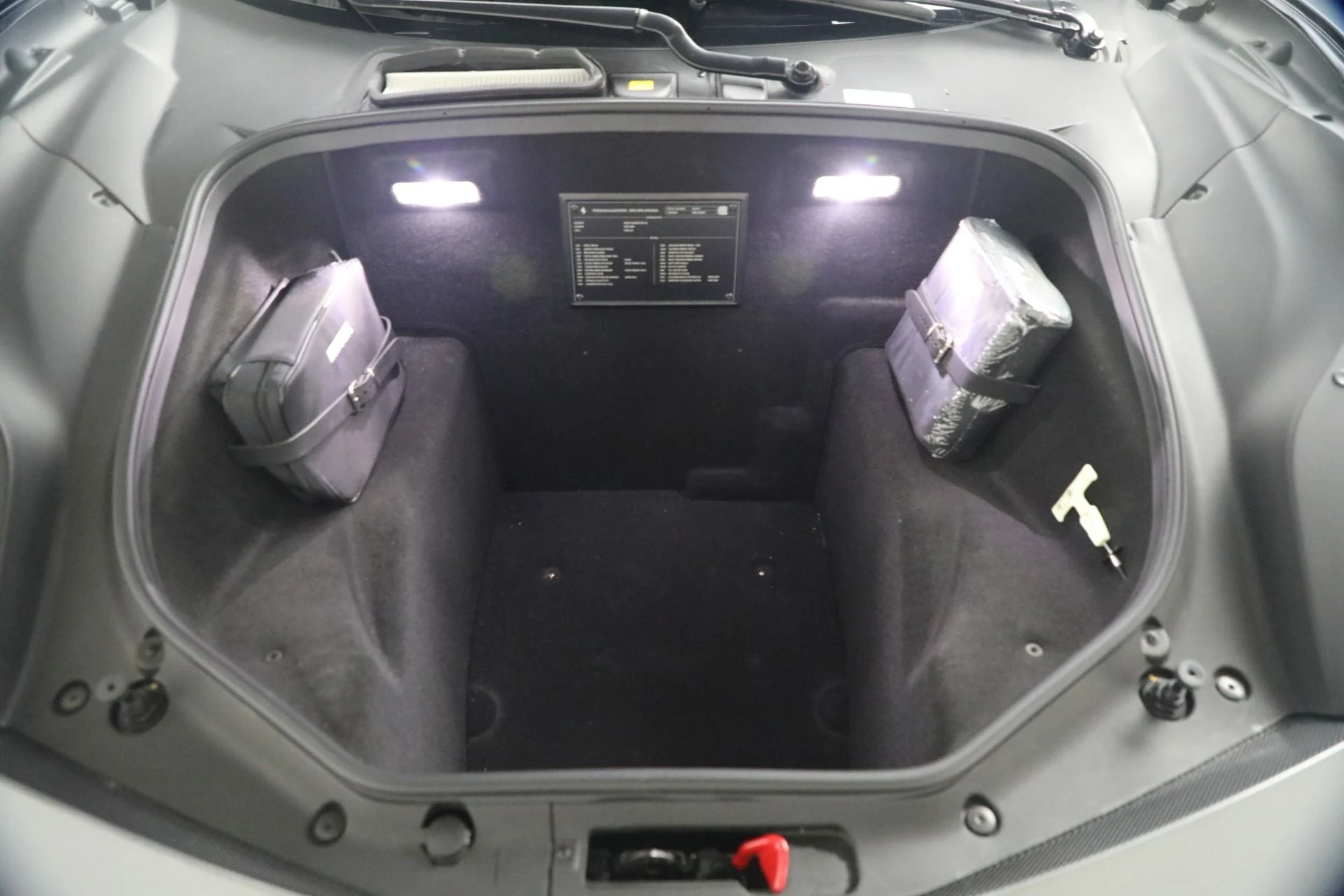 mph029_1633436807_Used_2018_Ferrari_488_Spider_1774552215_b19ef17b76