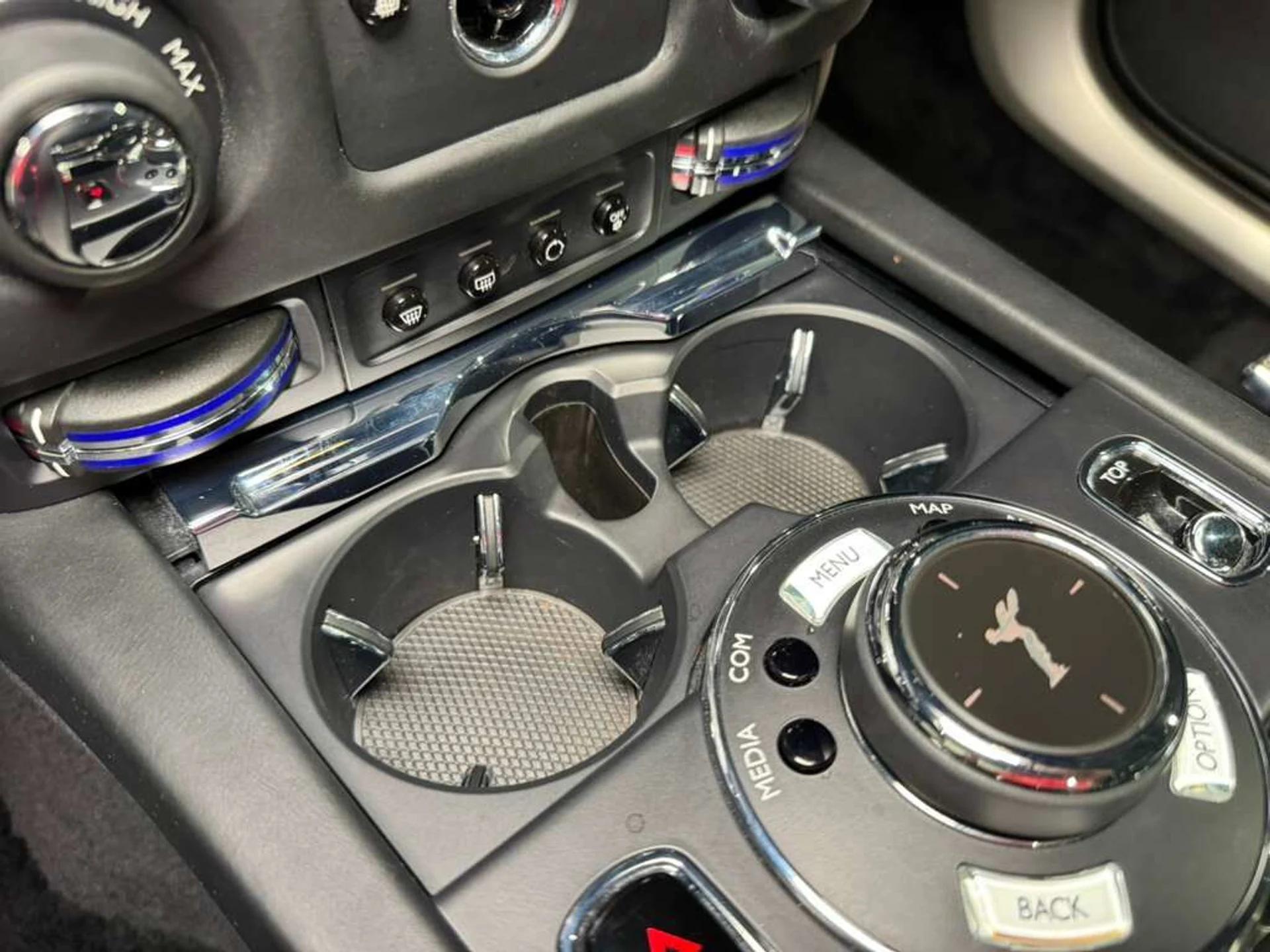 mph029_1635511265_de023979821a98d3b9994b8f6e2563ce_14d14207a1