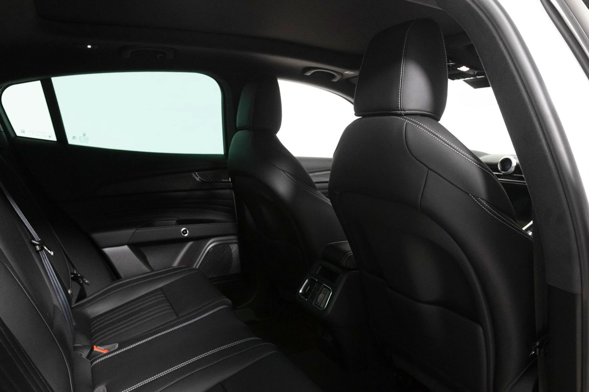 mph029_1635654923_7d54cff33fbe45c59b3b84ac885f08fb_9d18d8404a