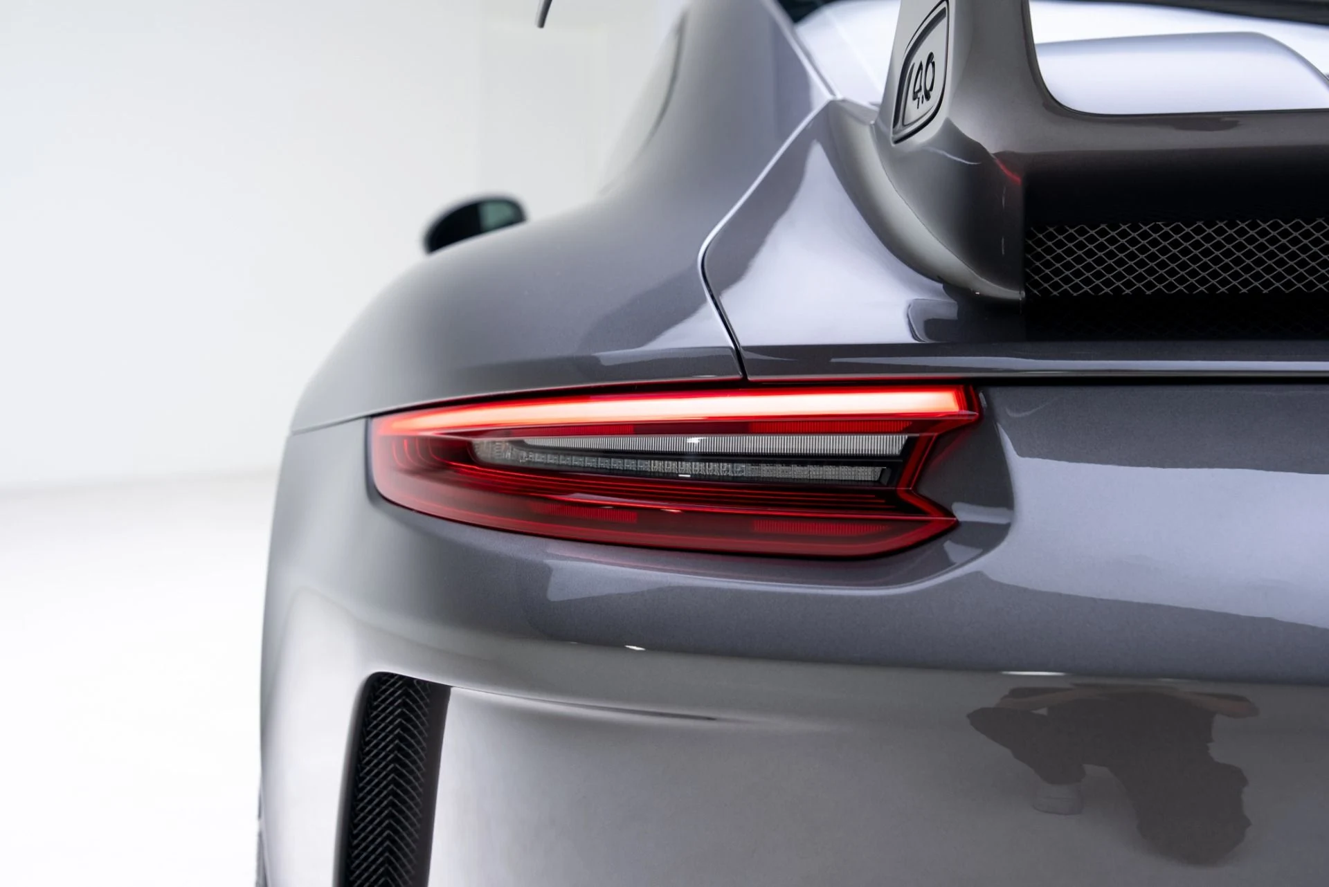 mph029_1636751501_Used_2018_Porsche_911_GT_3_1768868470_24f07f89d2