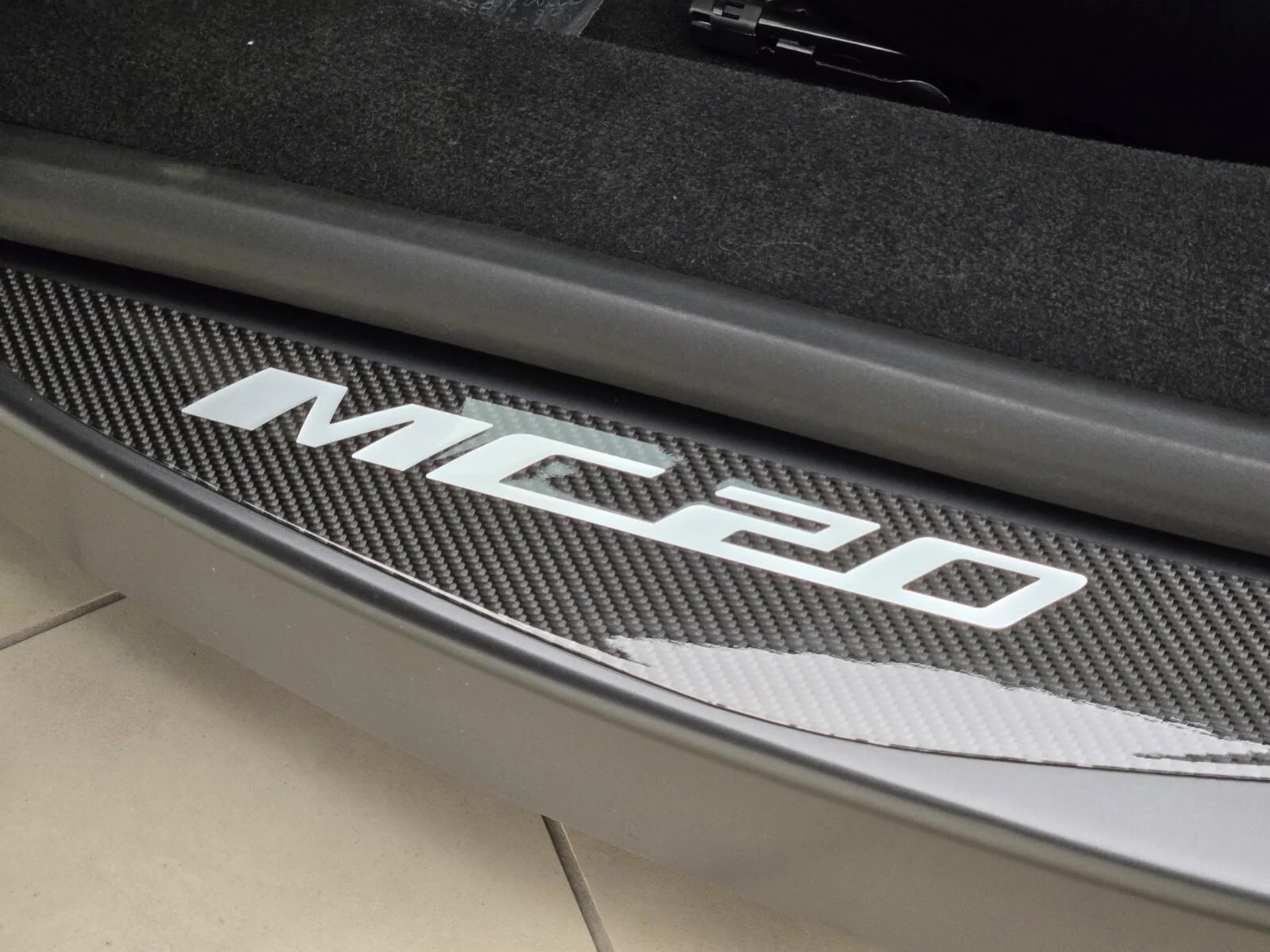 mph029_1664855862_Used_2023_Maserati_MC_20_1762849634_9b61d4876f