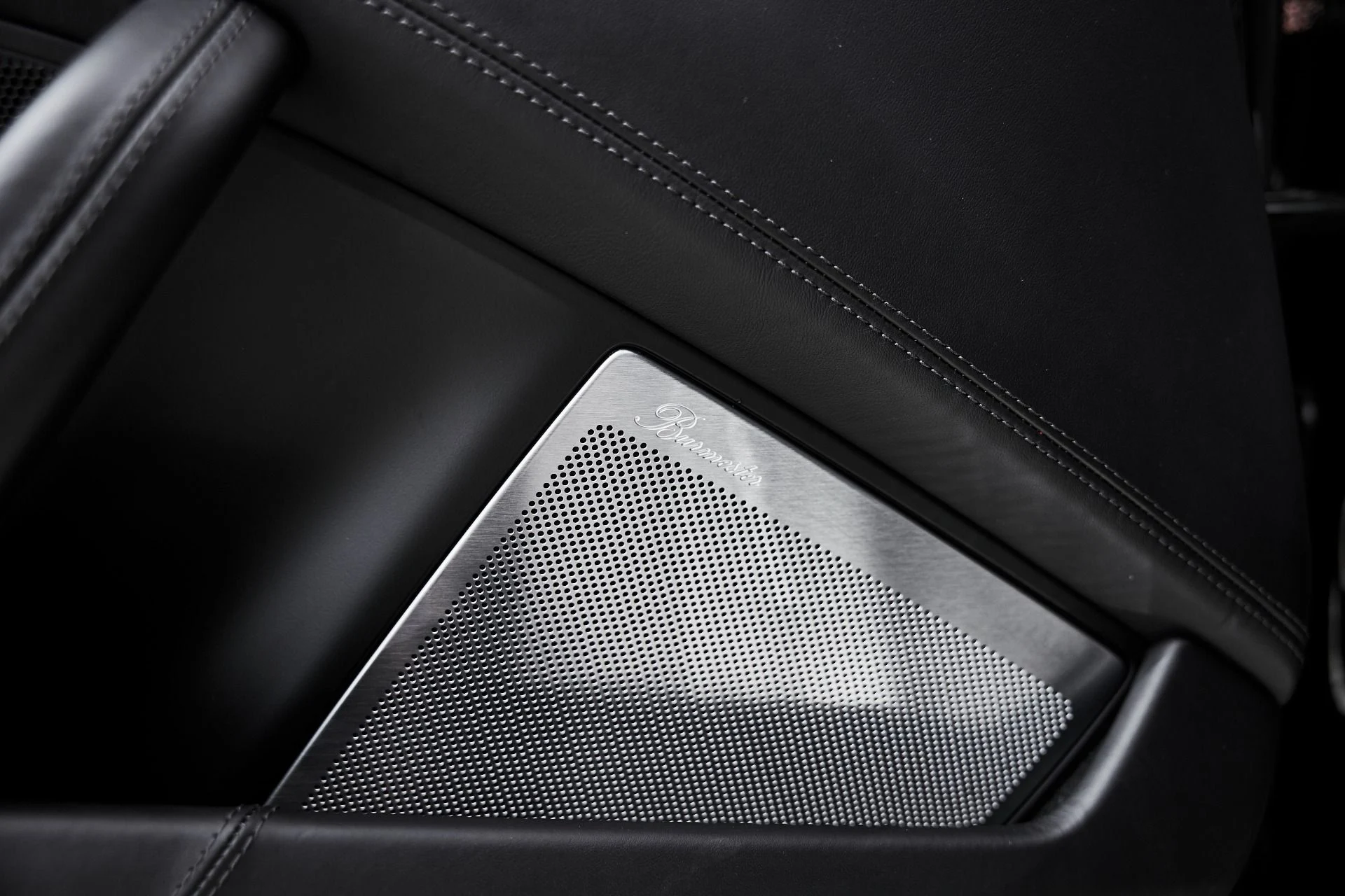 mph029_166678602_Used_2024_Porsche_911_Turbo_S_1774640230_1bb37ac467