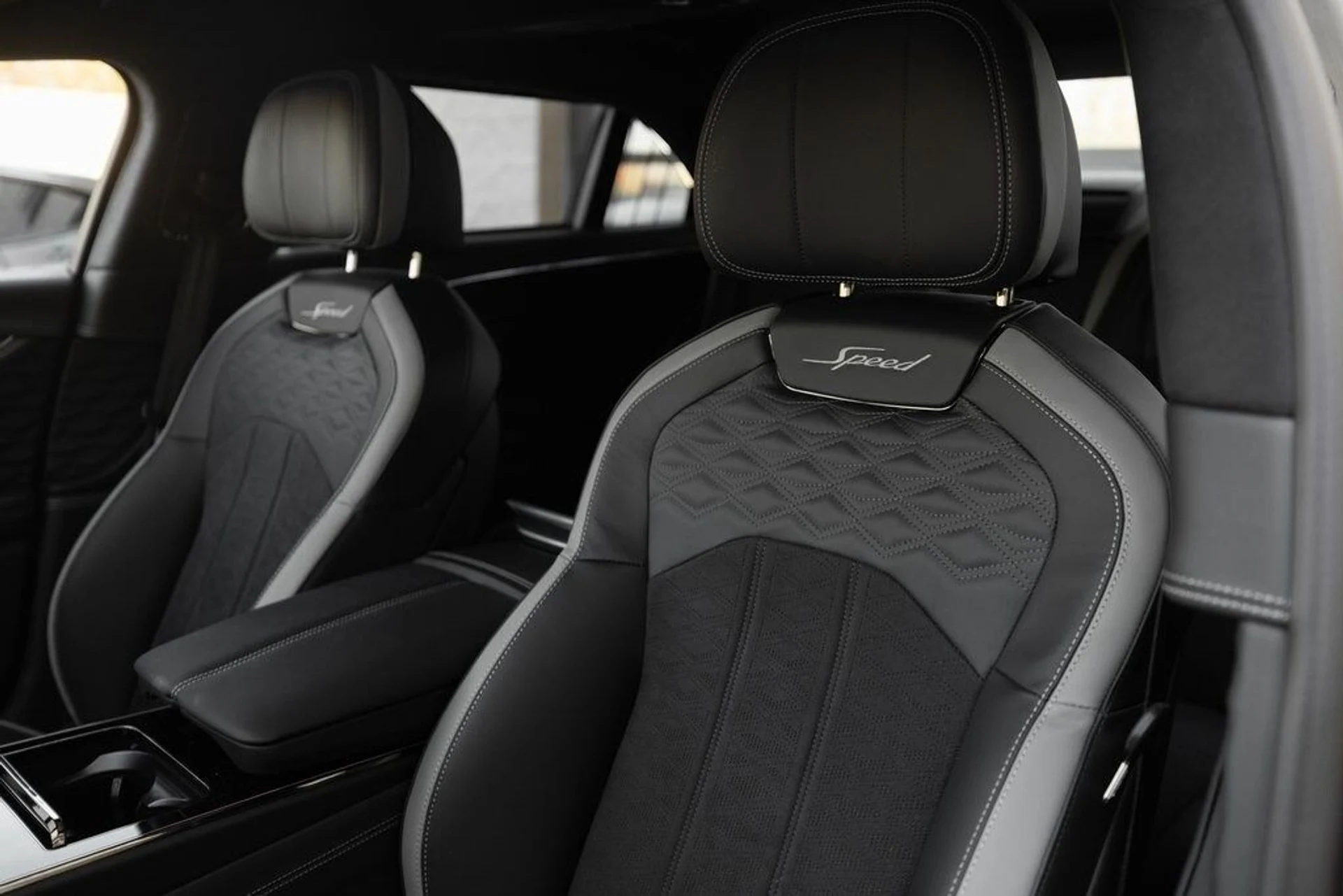 mph029_168228928_c258d73a73f2b338a2a12d66cecbe0c4x_bc251a96cf