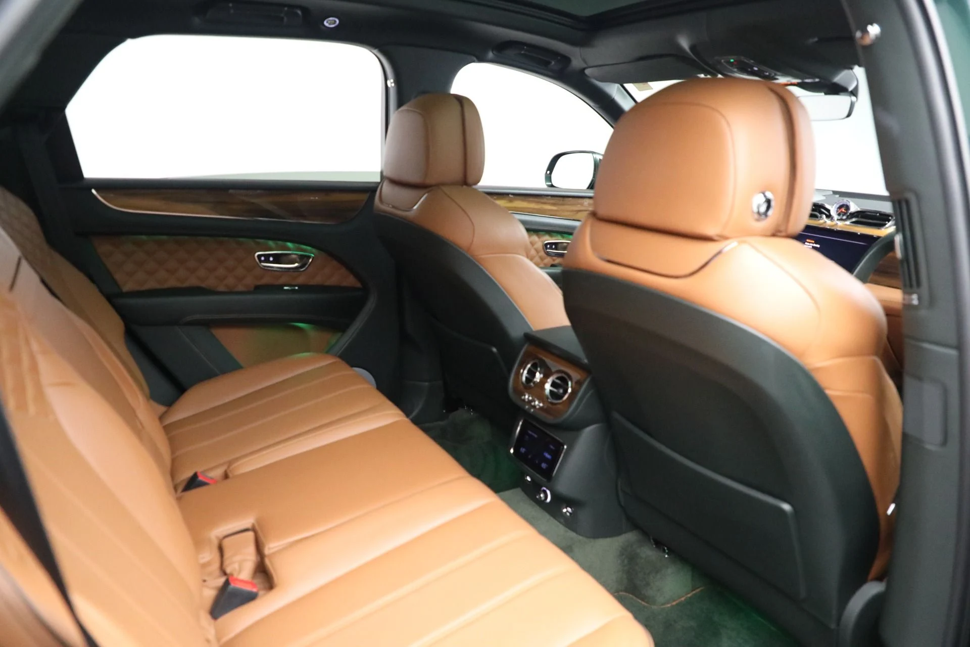 mph029_1691681116_Used_2021_Bentley_Bentayga_V8_397c34ea1d
