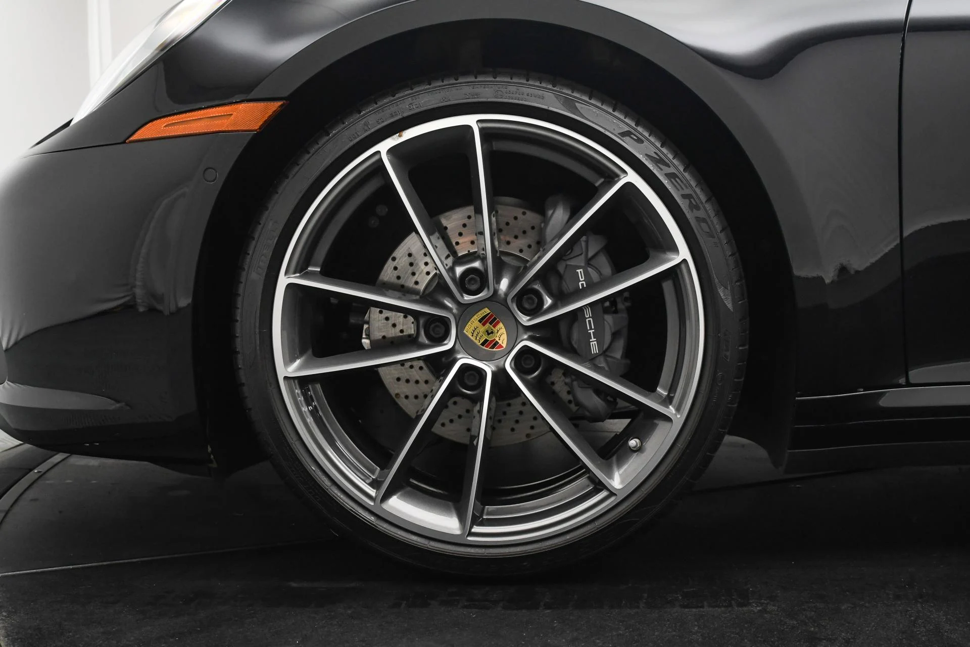 mph029_170027699_Used_2022_Porsche_911_Carrera_1753776377_9b58812792