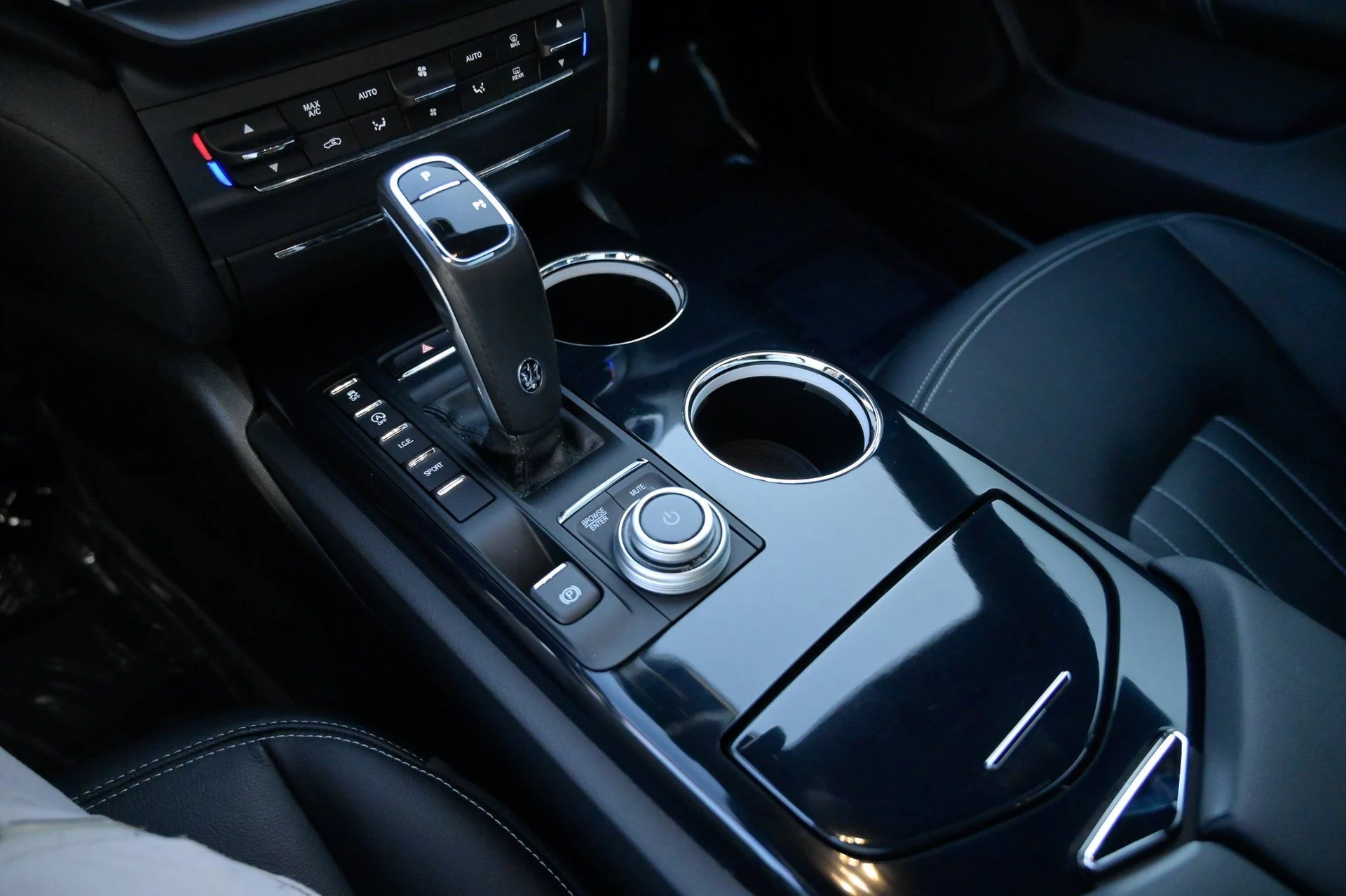 mph029_1707365295_66bac6b3f0f3483890098e9882cafc2f_183af5a9c6