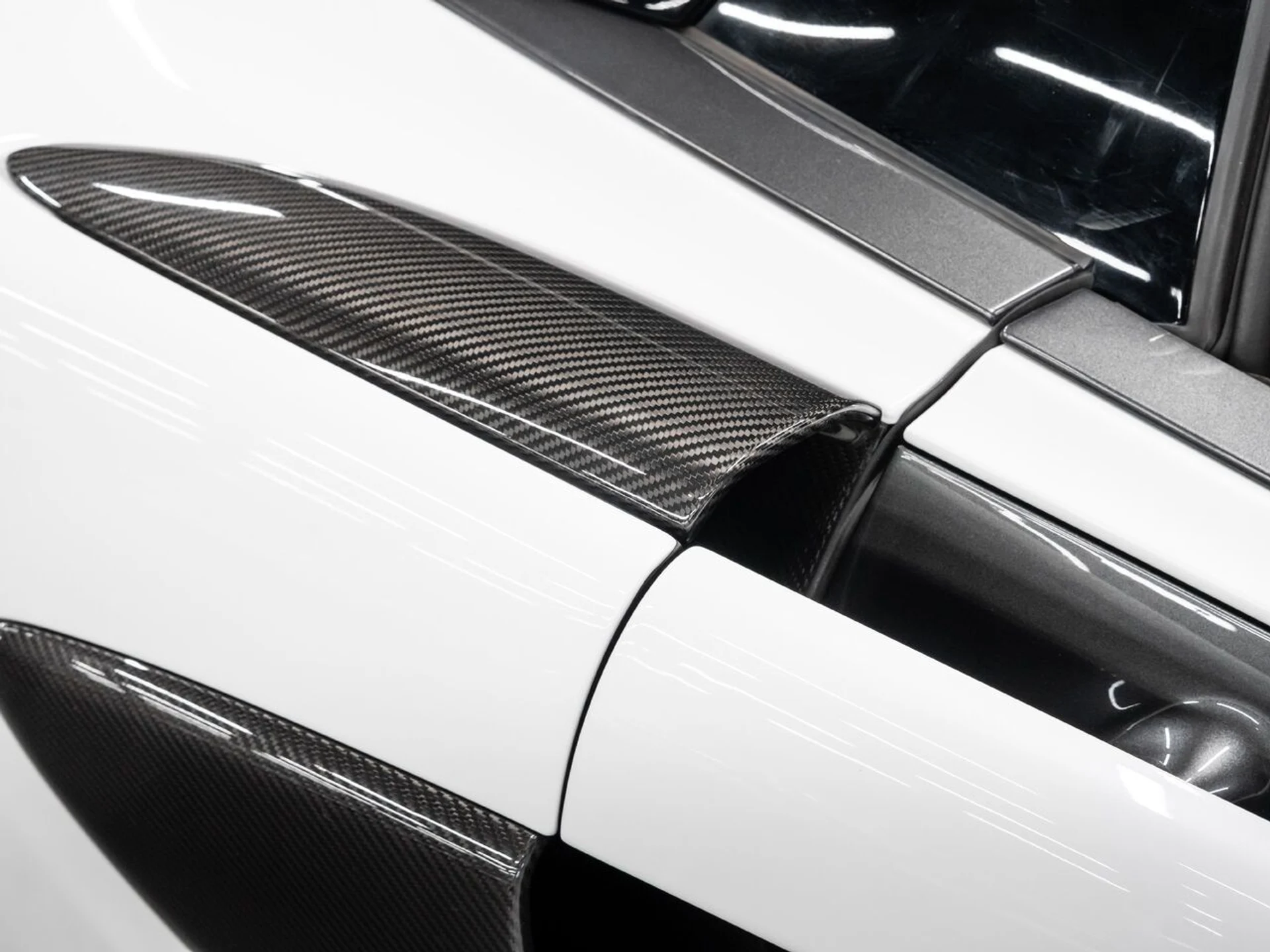 mph029_1709284095_mclaren_570s_2019_72e48d7f93