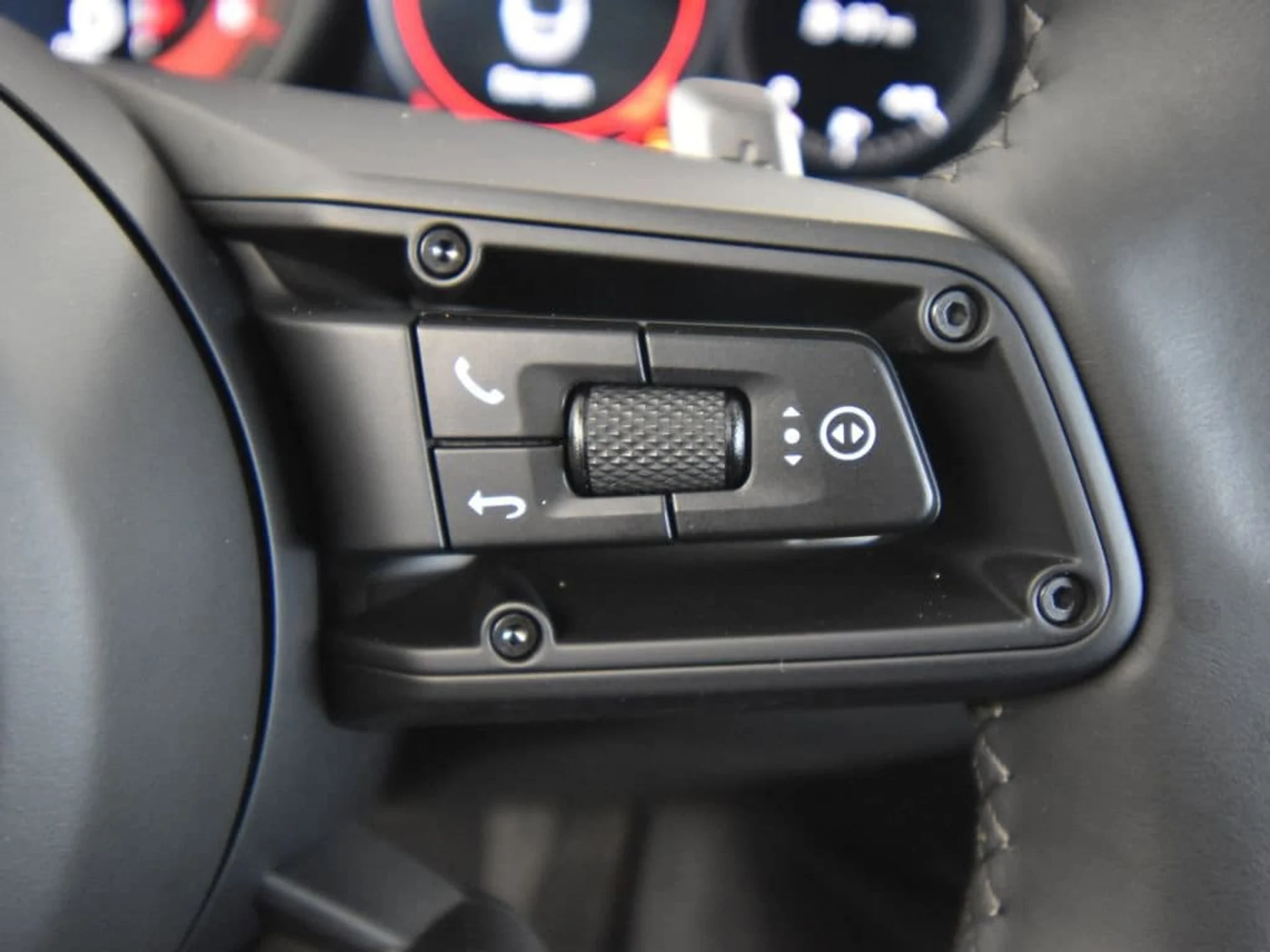 mph029_172242871_edf2b519eec52ee5f63a8f80f619d248x_7f8dc5016d