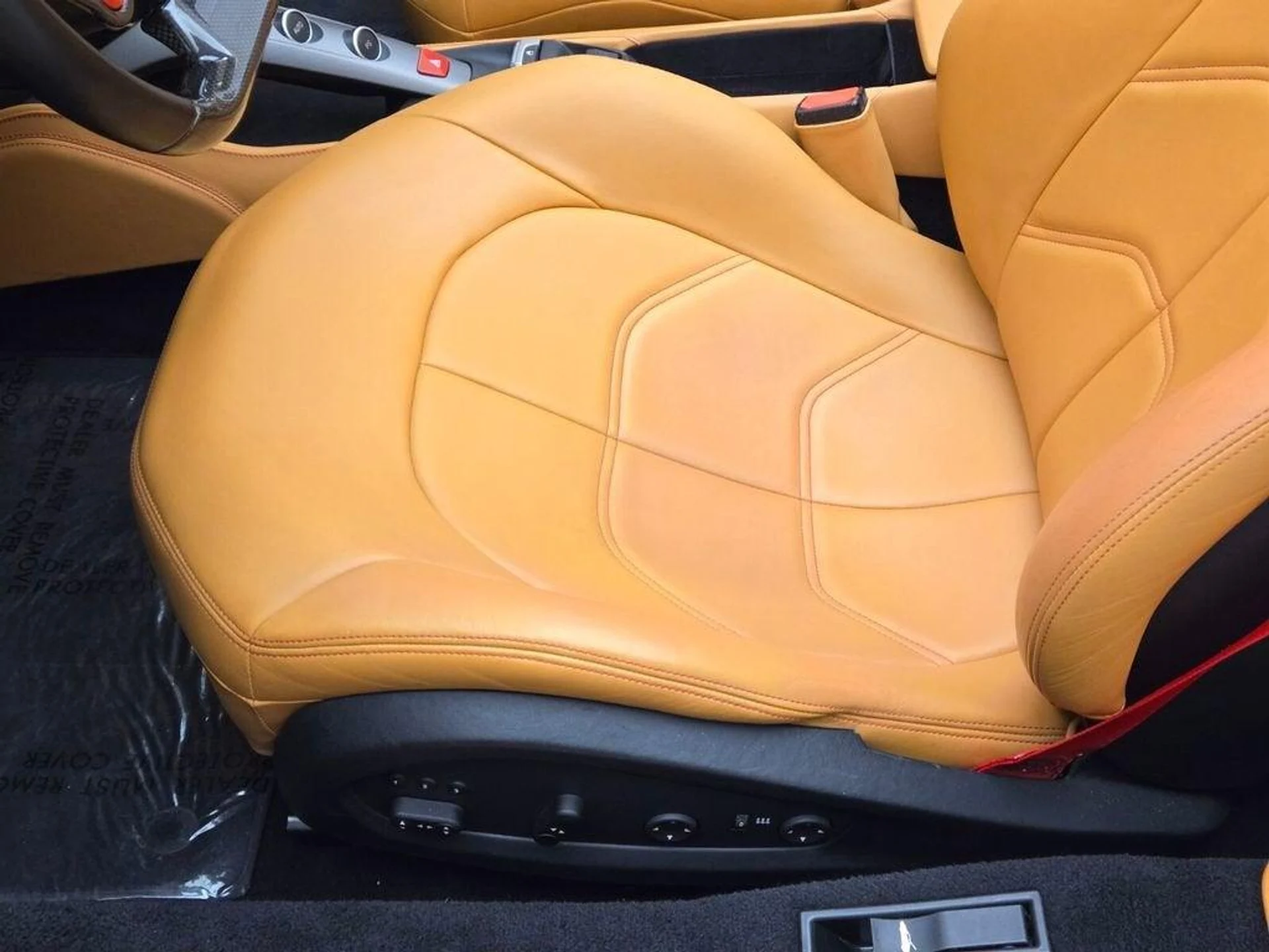 mph029_1722477566_Used_2017_Ferrari_488_Spider_1775638061_b2e0e0855b