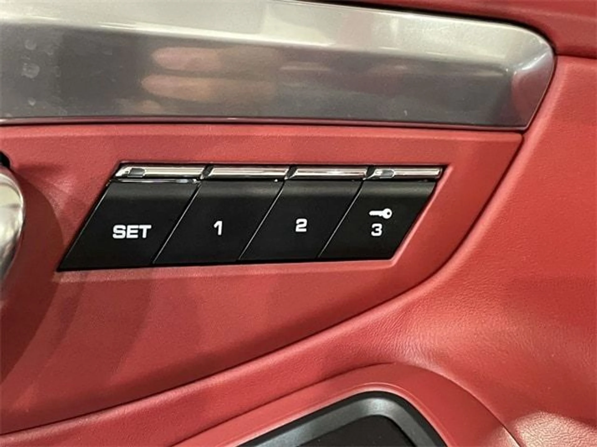 mph029_1722856542_90c2ad4046a6f33bab9293f4813ef868x_5ba3afe4ab