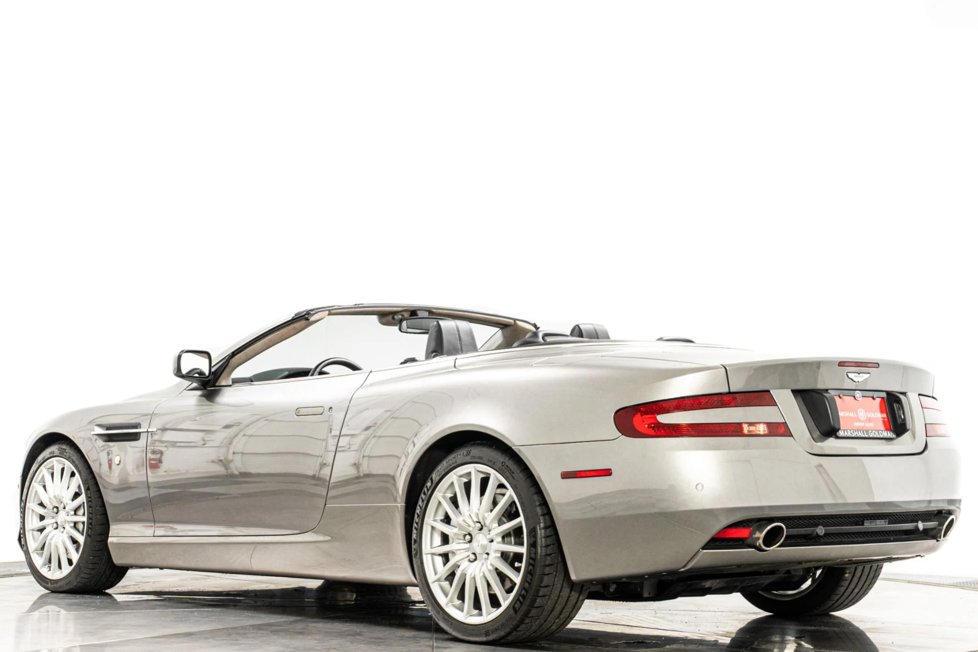 mph029_1747804621_Used_2008_Aston_Martin_DB_9_Volante_1787088651_8f8871752e