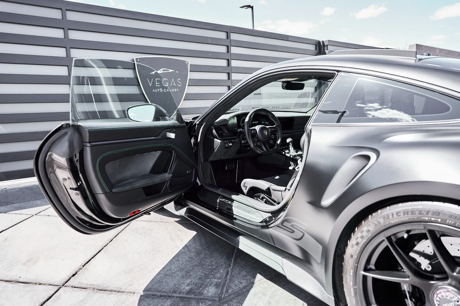 mph029_1748125028_Used_2025_Porsche_911_GT_3_RS_1776295546_5471205081