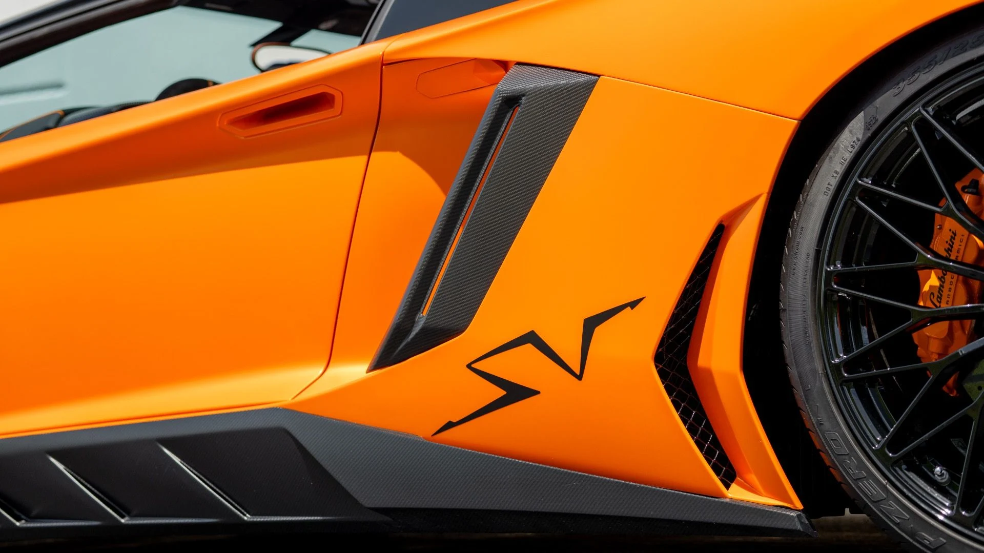 mph029_1751515335_Used_2017_Lamborghini_Aventador_LP_750_4_SV_1750200033_e475012b5b