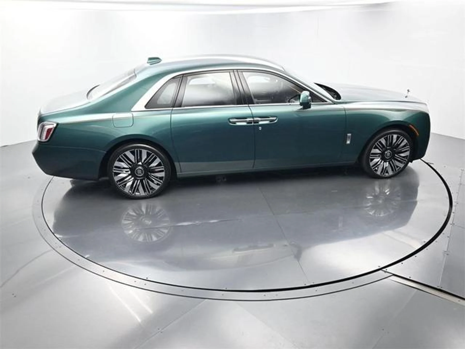 mph029_1762573232_lue_F1fzn_Jw_UN_1_x_SHML_9_B_Frdd1g_491330225c