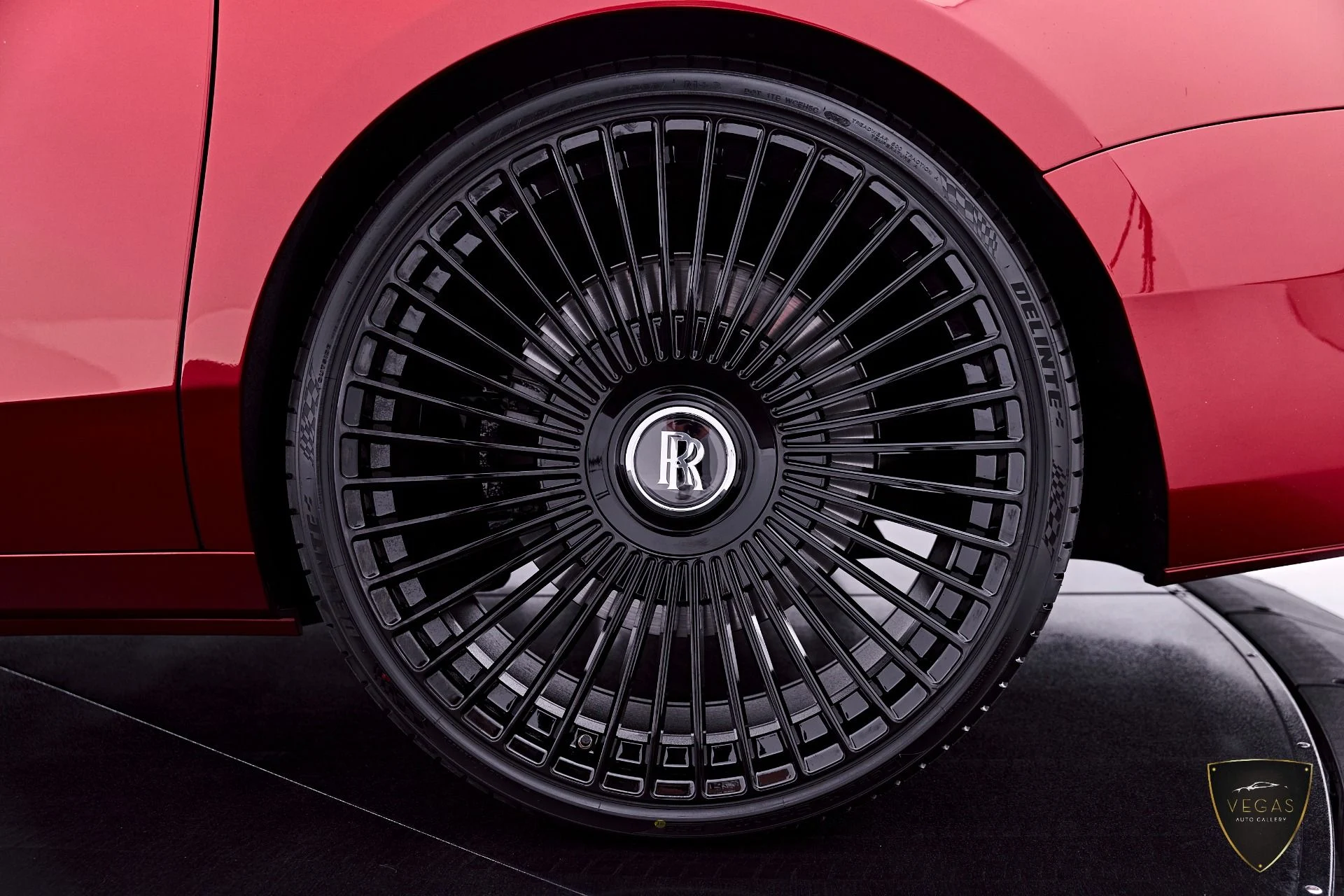 mph029_1763685087_Used_2024_Rolls_Royce_Ghost_Base_1782519503_321bc16b9d