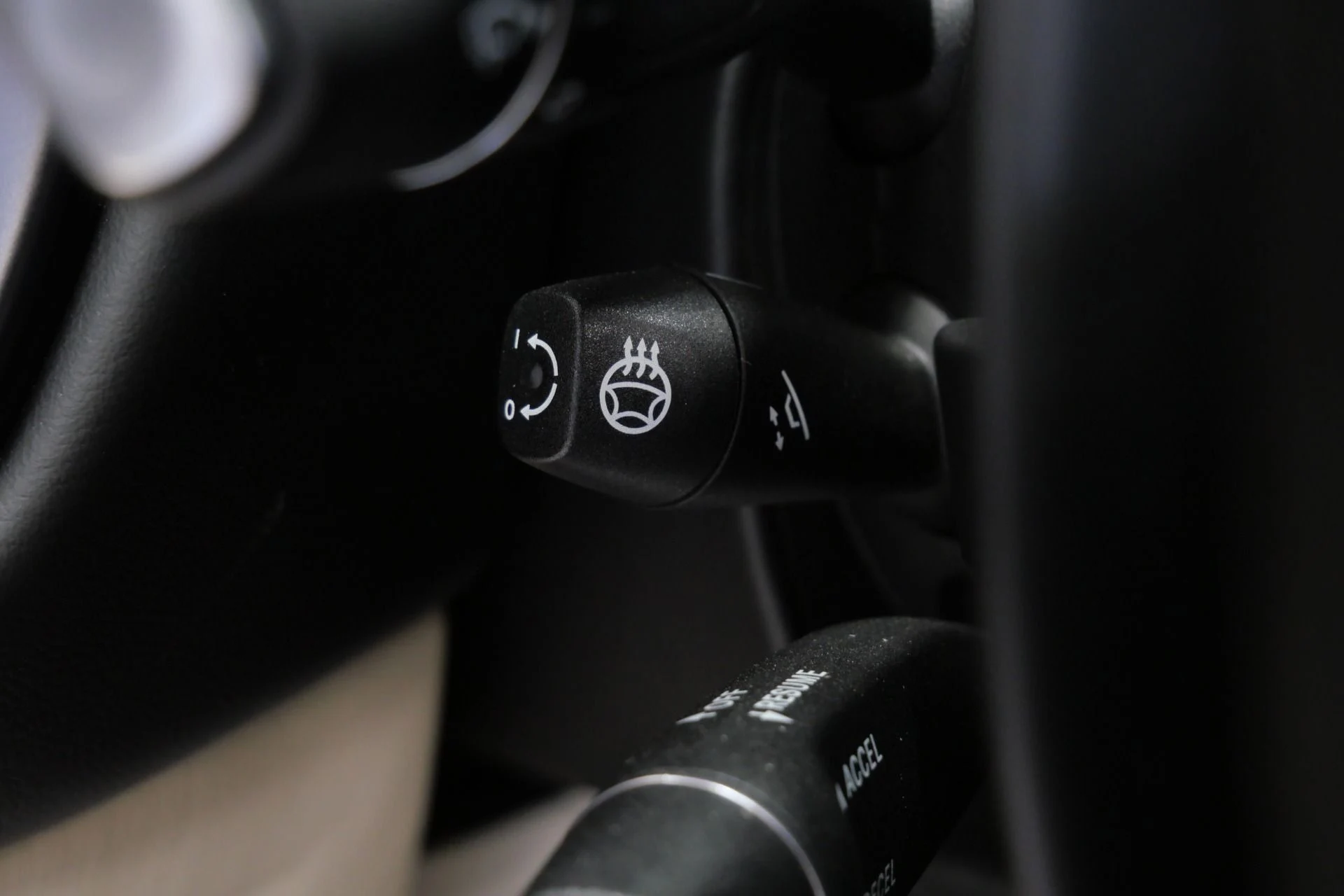 mph029_1765995639_Used_2021_Aston_Martin_DB_11_Volante_1760108226_8858a424ce