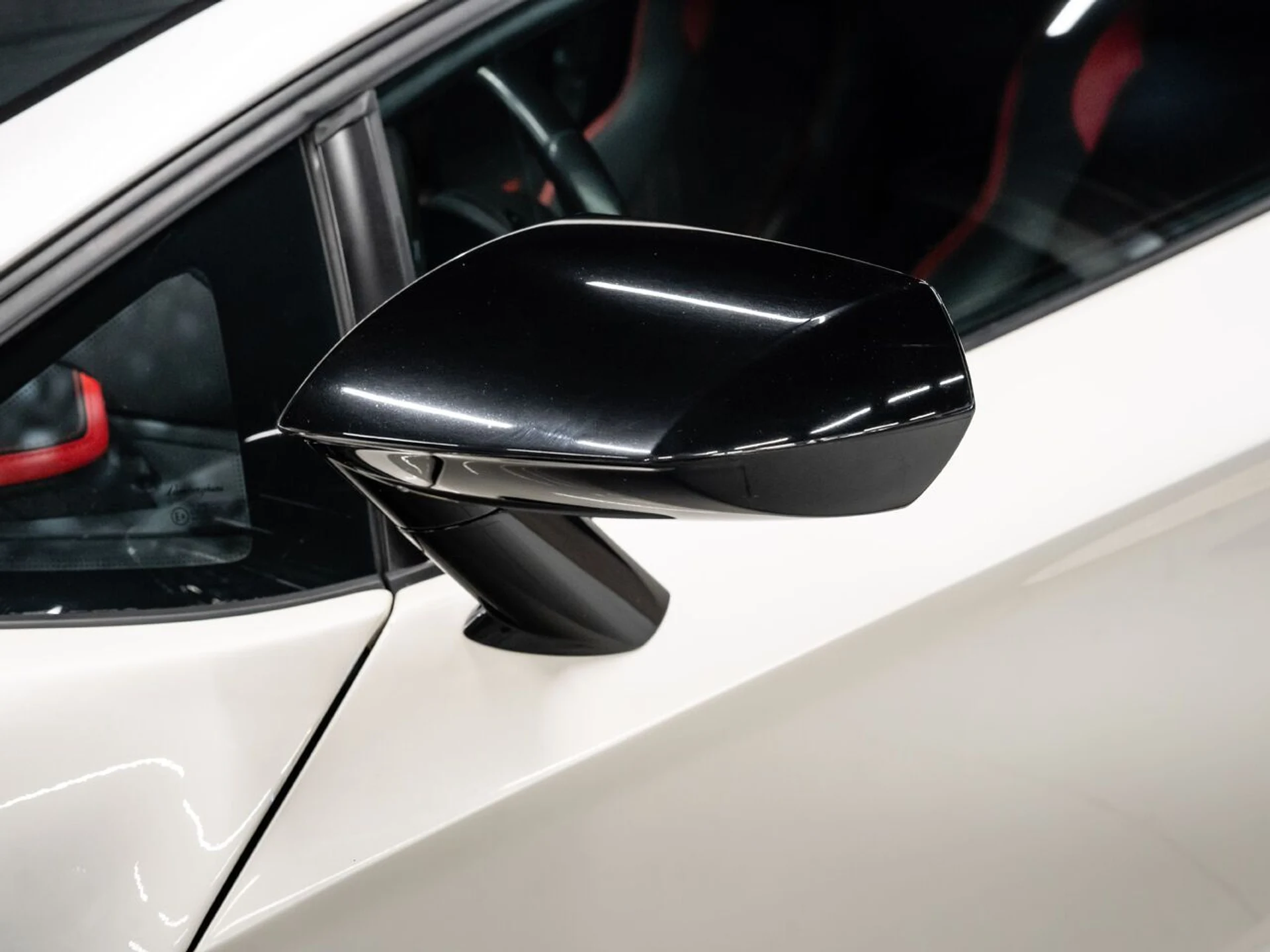 mph029_176863915_lamborghini_aventador_2017_be78a3ca8b