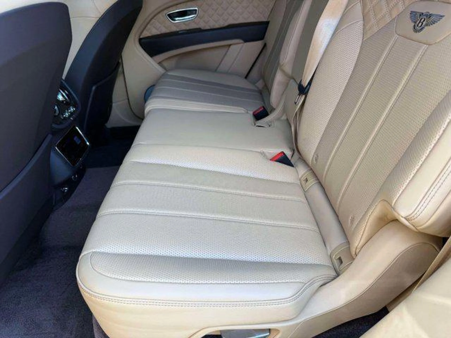 mph029_1771081916_M57_A_Fro_L5i5royl_O_Fxj1_Zx_HAZA_e938d87aac