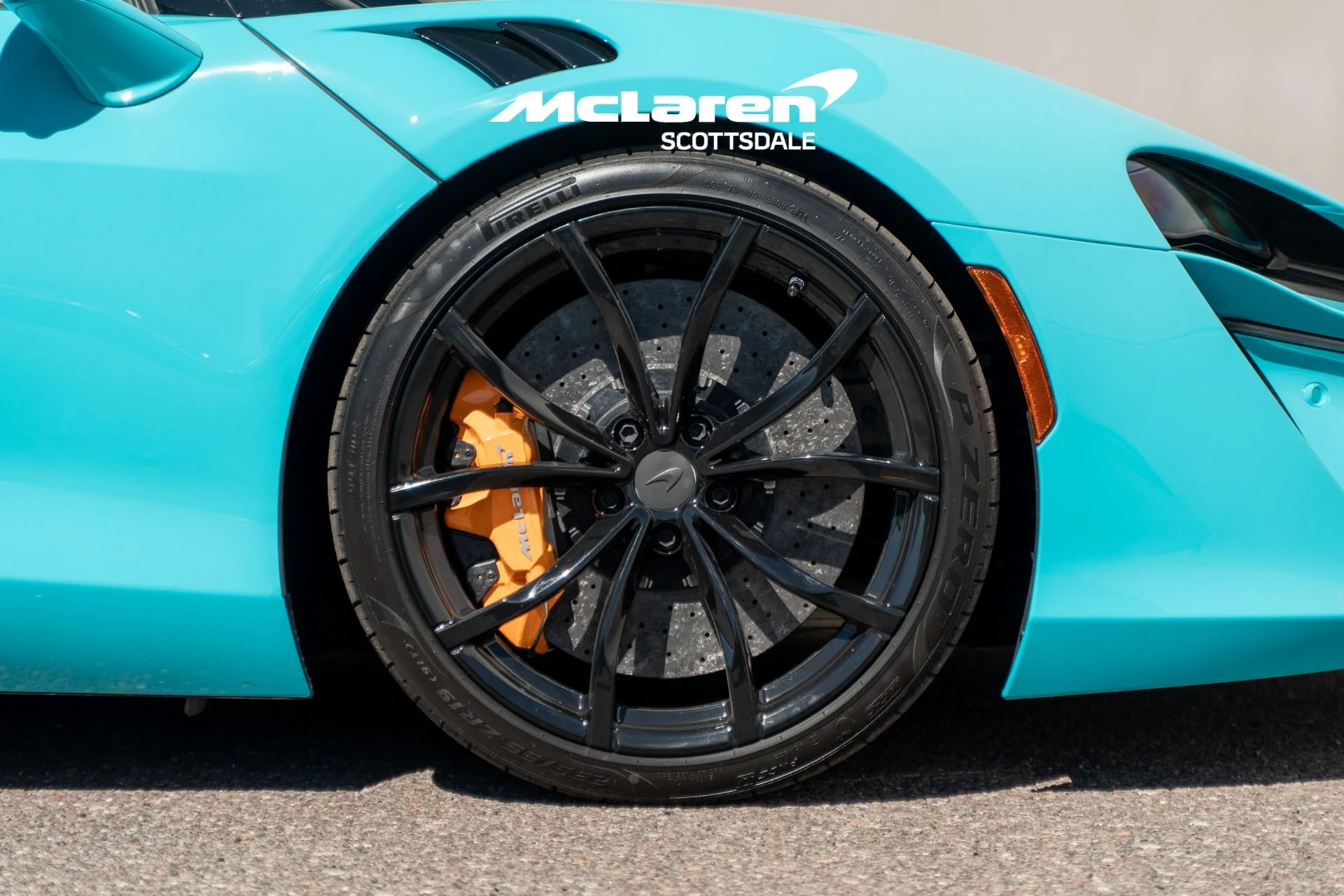 mph029_1772629130_Used_2025_MCLAREN_ARTURA_1774117935_1f1c4b55b4