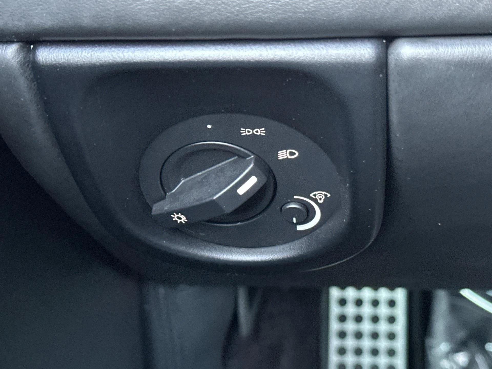 mph029_177583024_Used_2011_Aston_Martin_DBS_Carbon_Black_1766224129_342f92909c