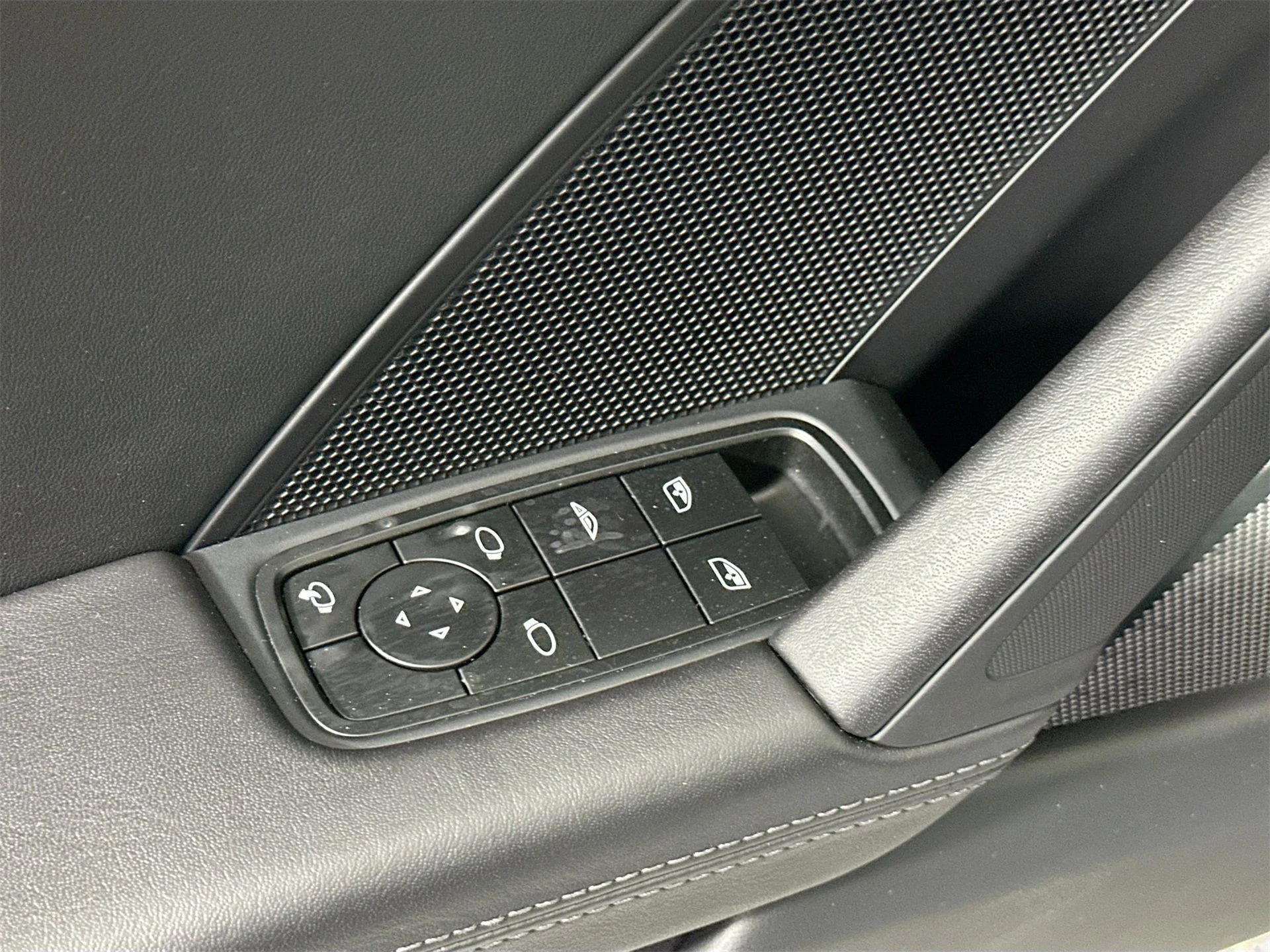 mph029_1789709265_7dba63d6892f7125b50820a034ecf060_7351de61a2