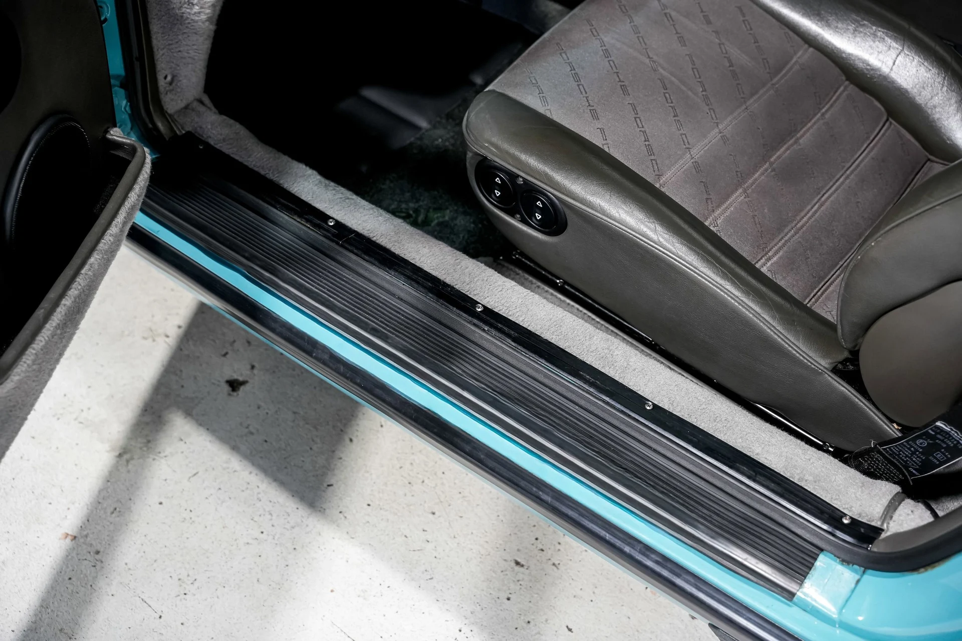 mph029_1793442047_b4c7900078fbef7e8209a007094460e6x_6c1fdeea22