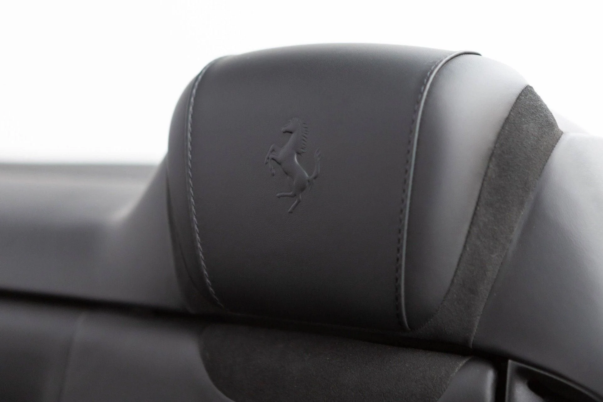 mph029_1795809699_Used_2024_Ferrari_Roma_Spider_1777382678_a7ed95bf48