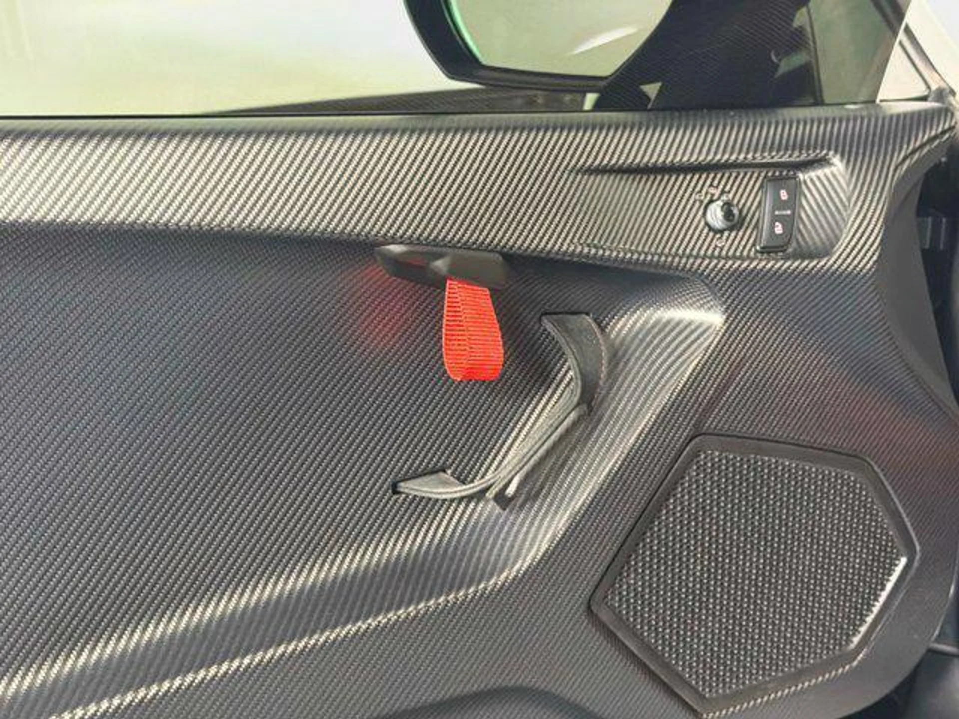 mph029_1801320640_42_Gbg_0u_vze7_AP_6_E_Tb_T_Rq_Henu_Y_7f22e6b432