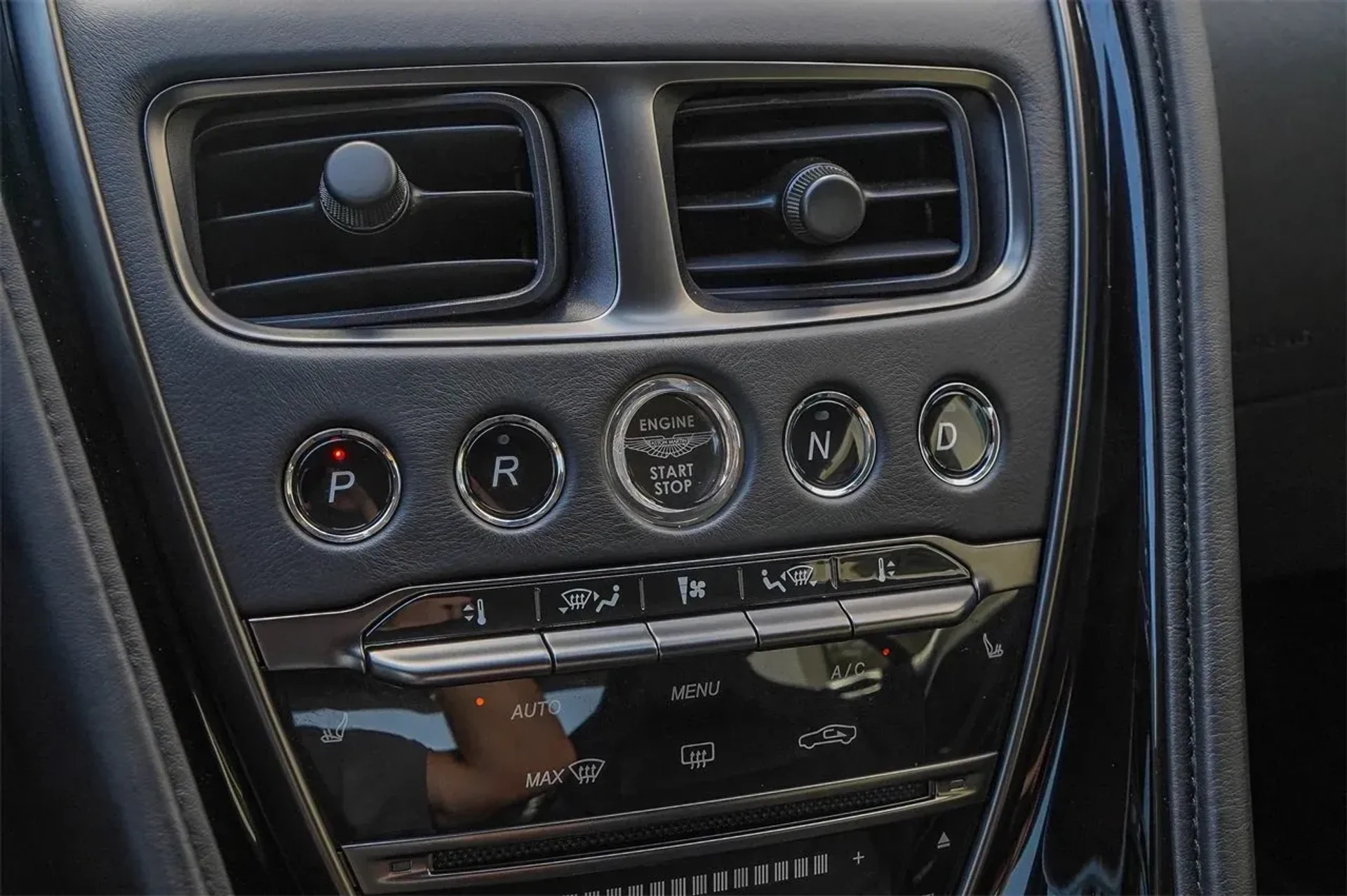 mph029_1803389776_926ce73367294532bf8494ce0ac62052_f851729605