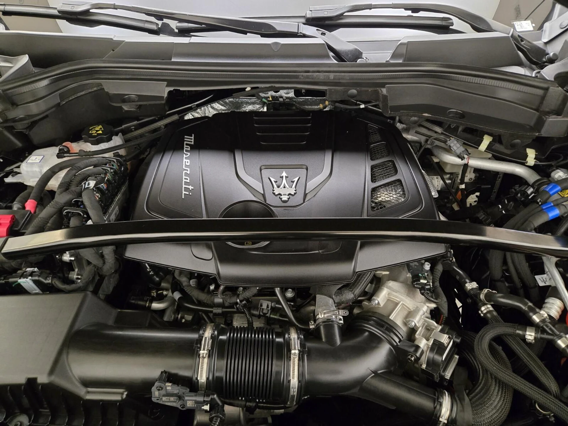 mph029_1808401995_Used_2023_Maserati_Grecale_GT_1753165343_70df070723