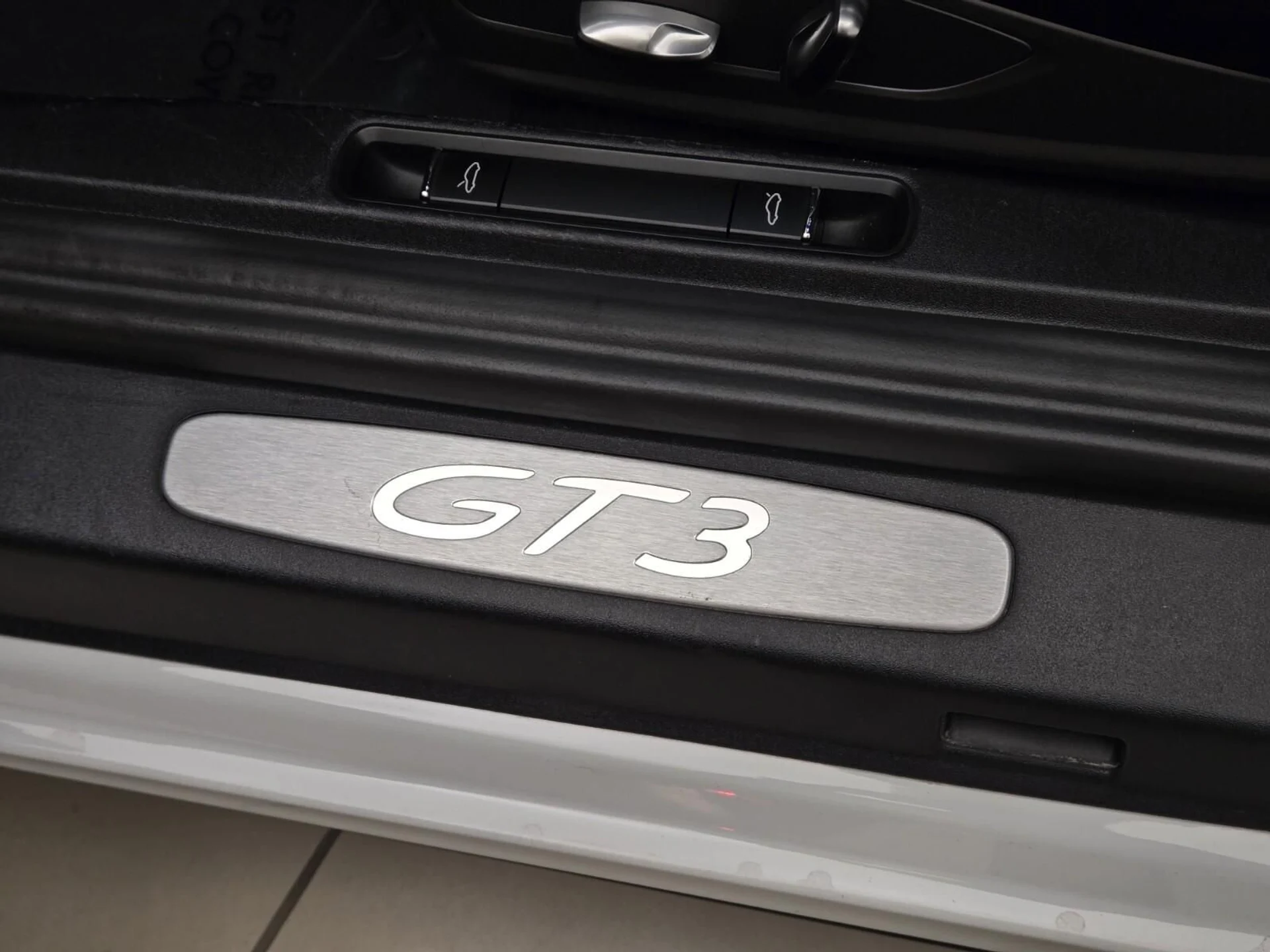 mph029_1809694507_Used_2015_Porsche_911_GT_3_1756192125_76935e55b8