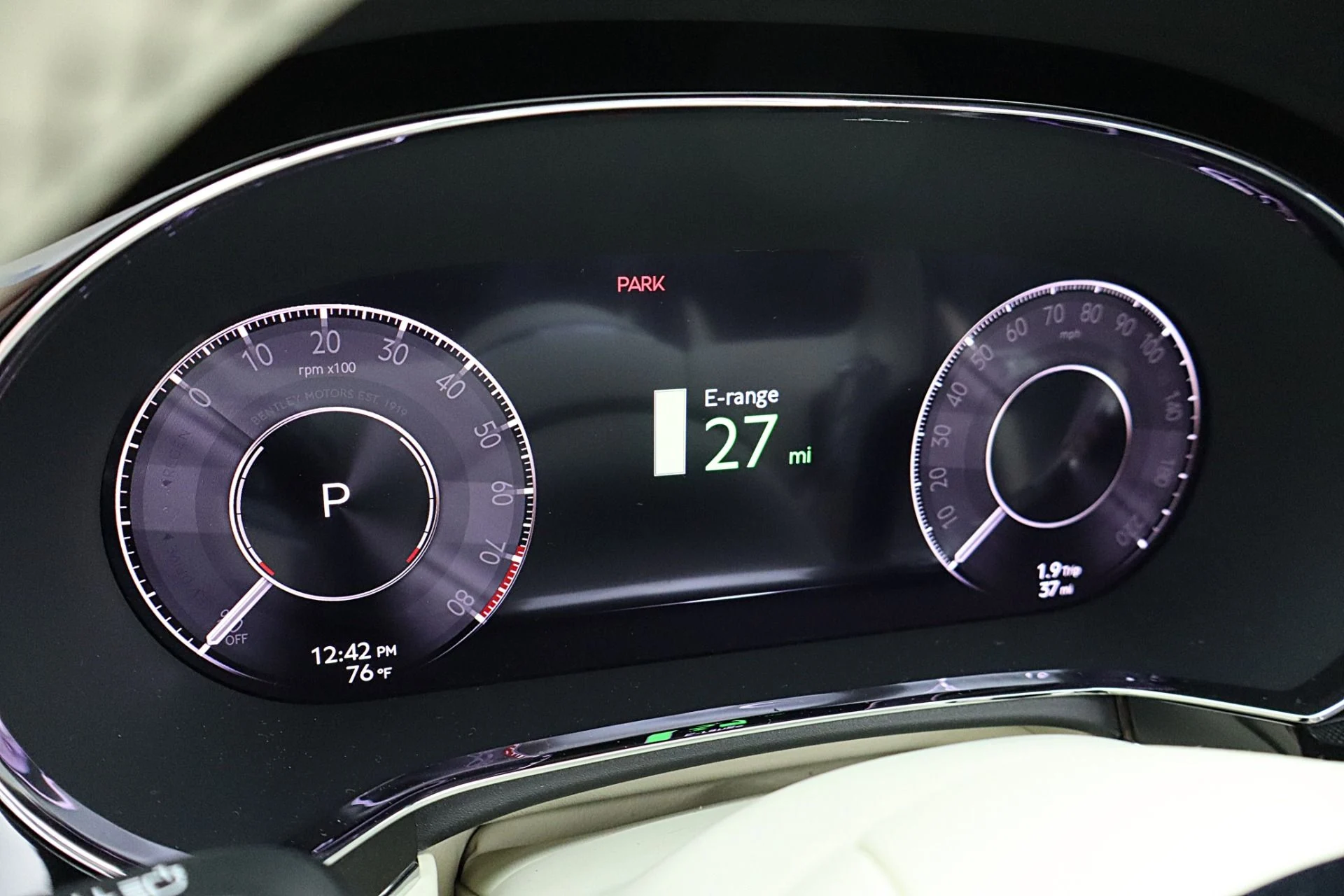 mph029_1825315934_New_2026_Bentley_Continental_GTC_S_fe740215e4